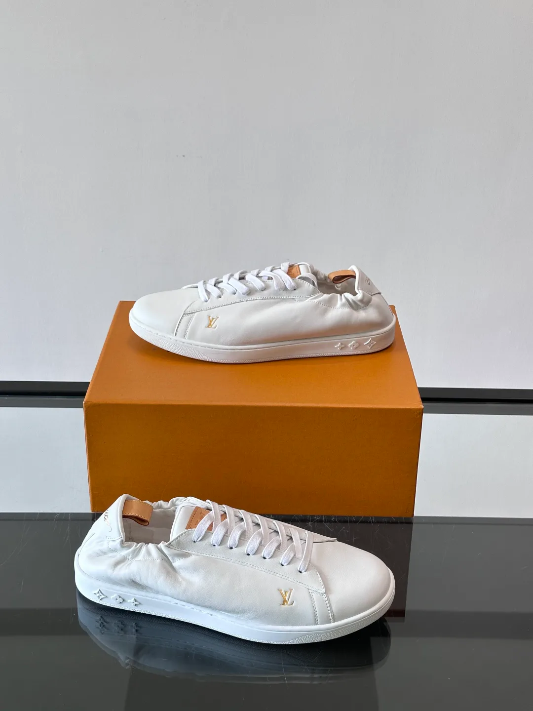 Кроссовки Мужские Louis Vuitton 18263693