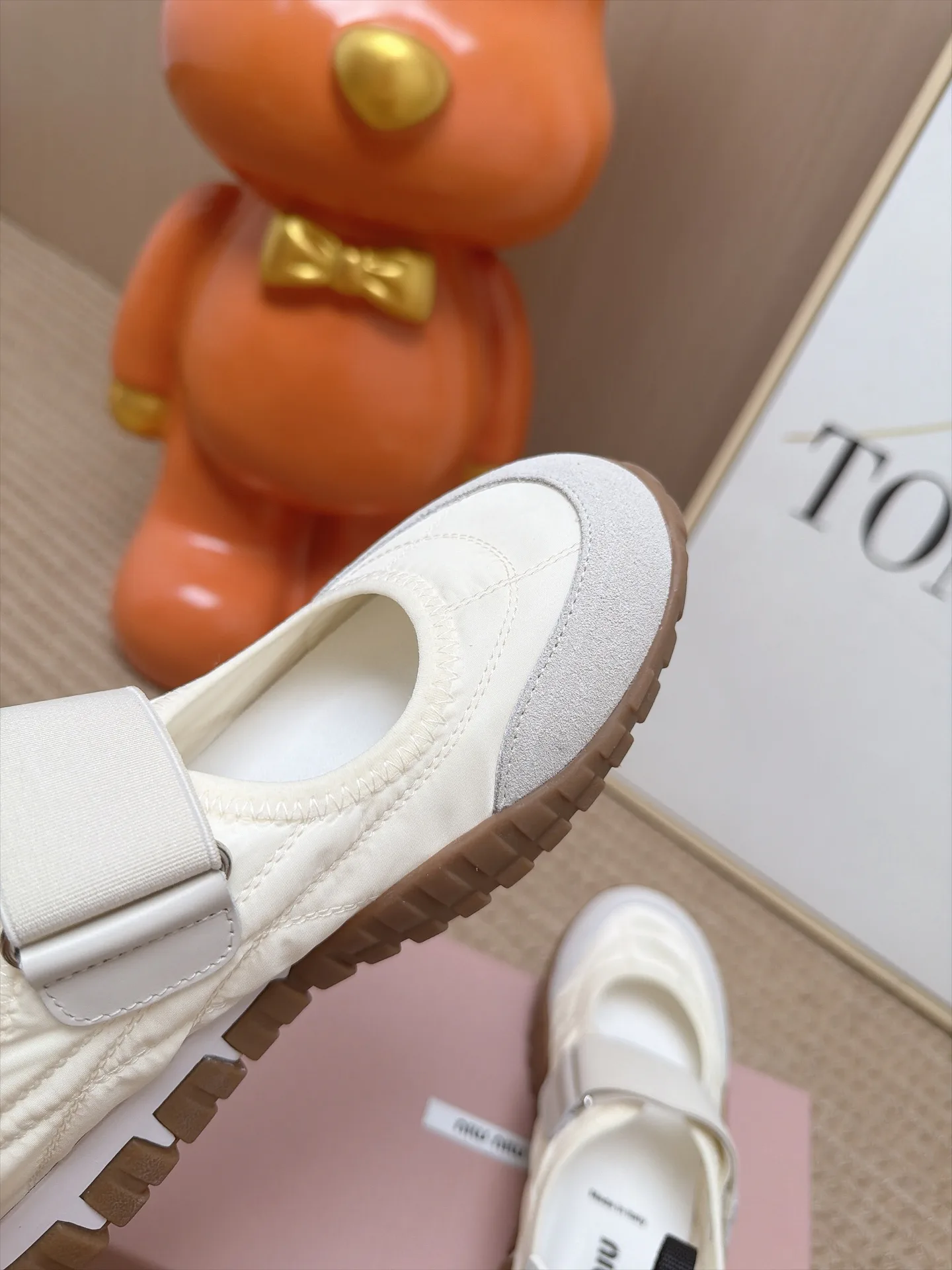 Кроссовки Женские Miu Miu 18063017