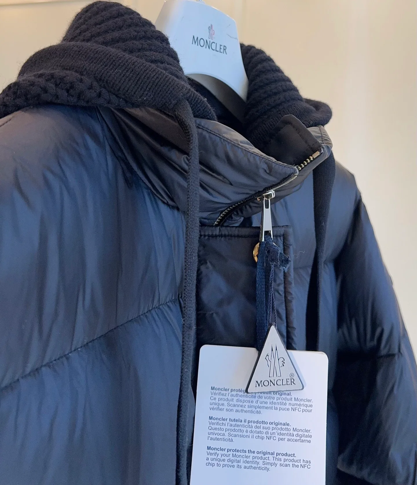 Куртки И Пуховики Женские Moncler 20023100