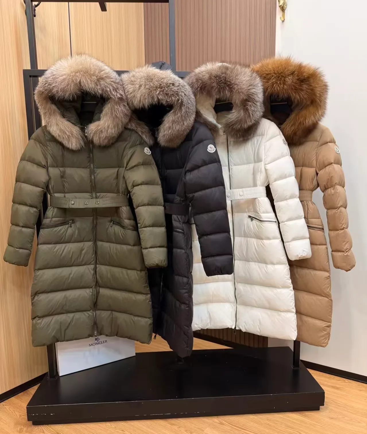 Куртки И Пуховики Женские Moncler 17964503