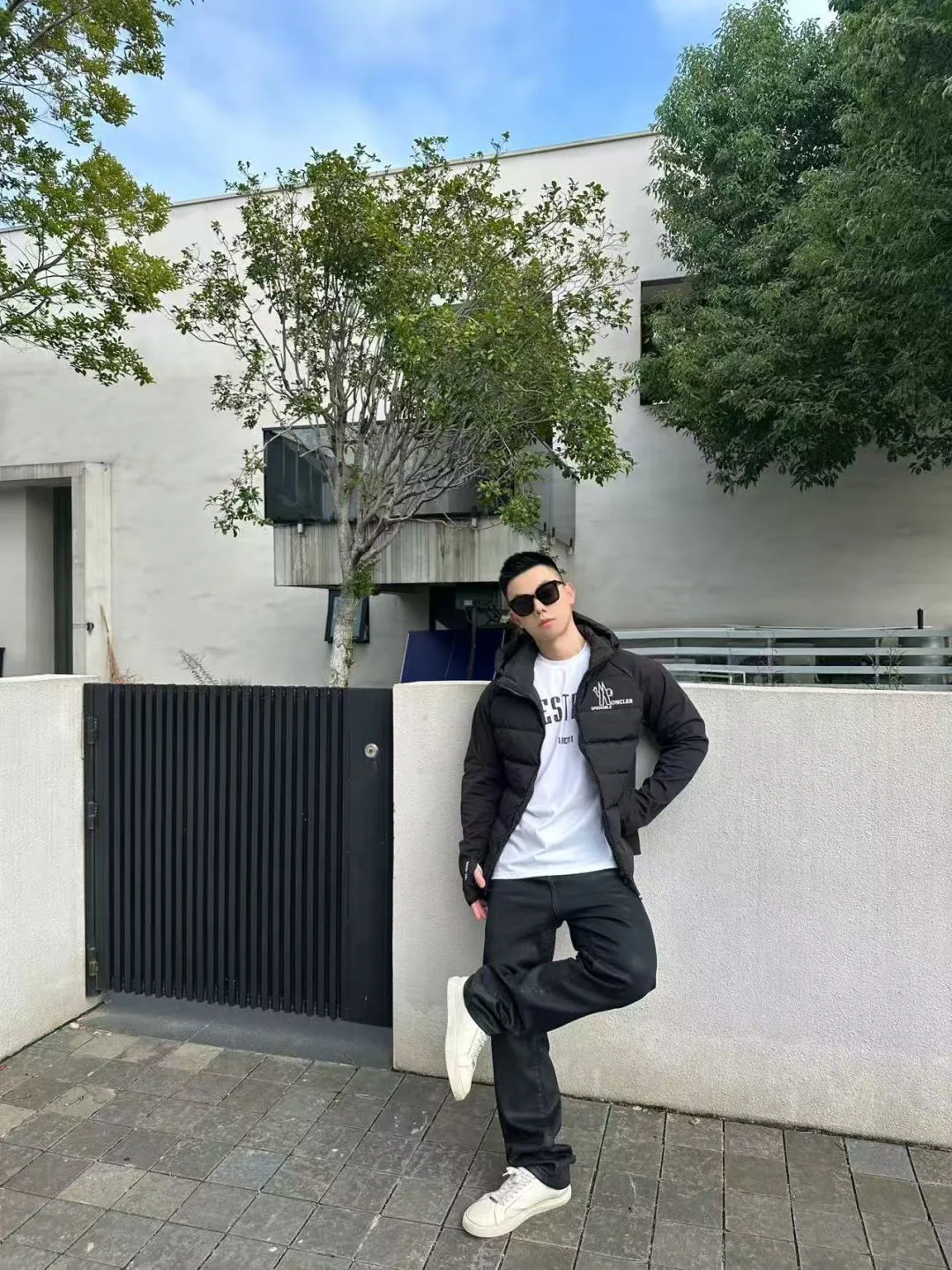 Куртки И Пуховики Мужские Moncler 8973499