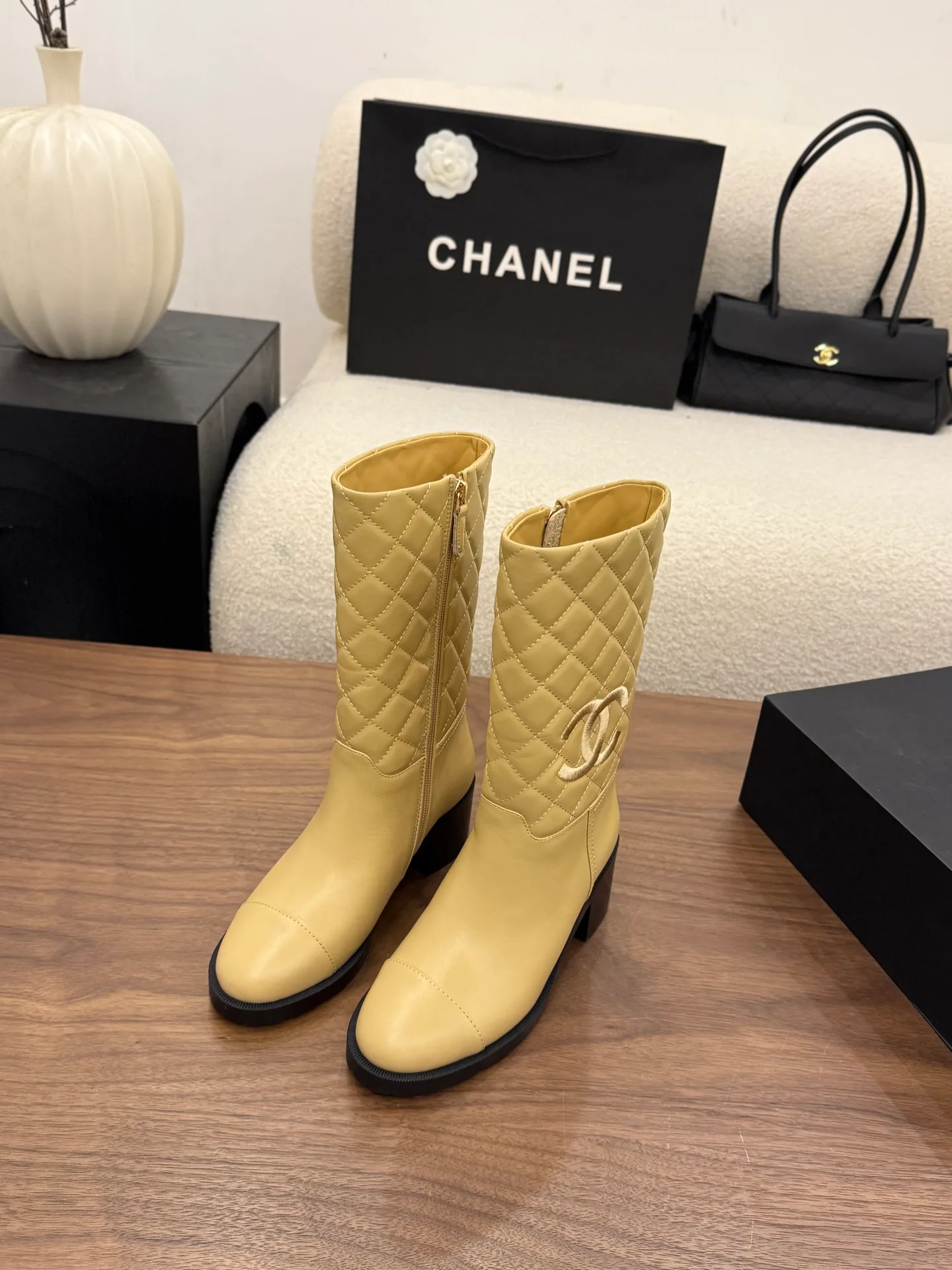 Сапоги Женские Chanel 19050166