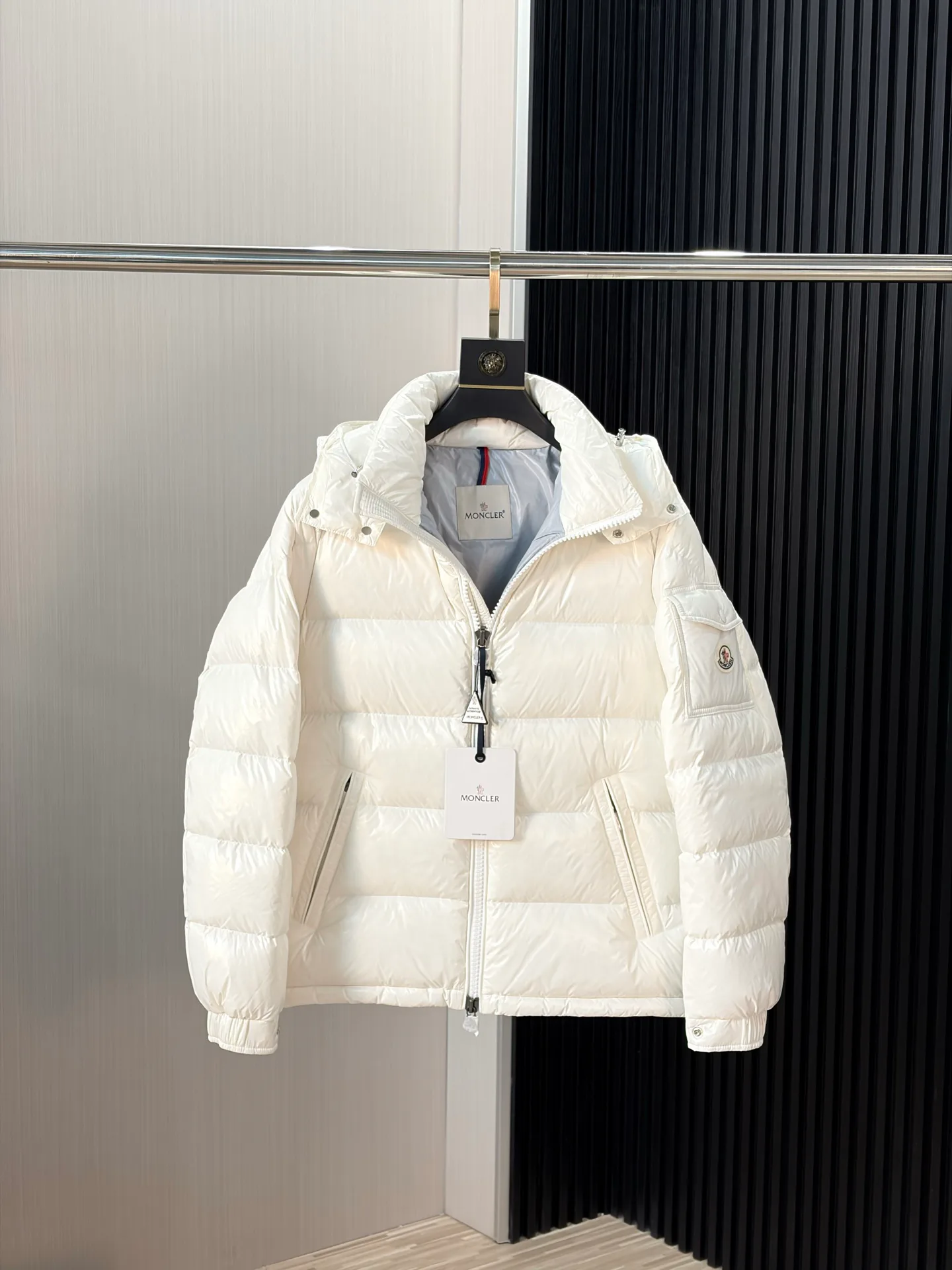Куртки И Пуховики Женские Moncler 18228820