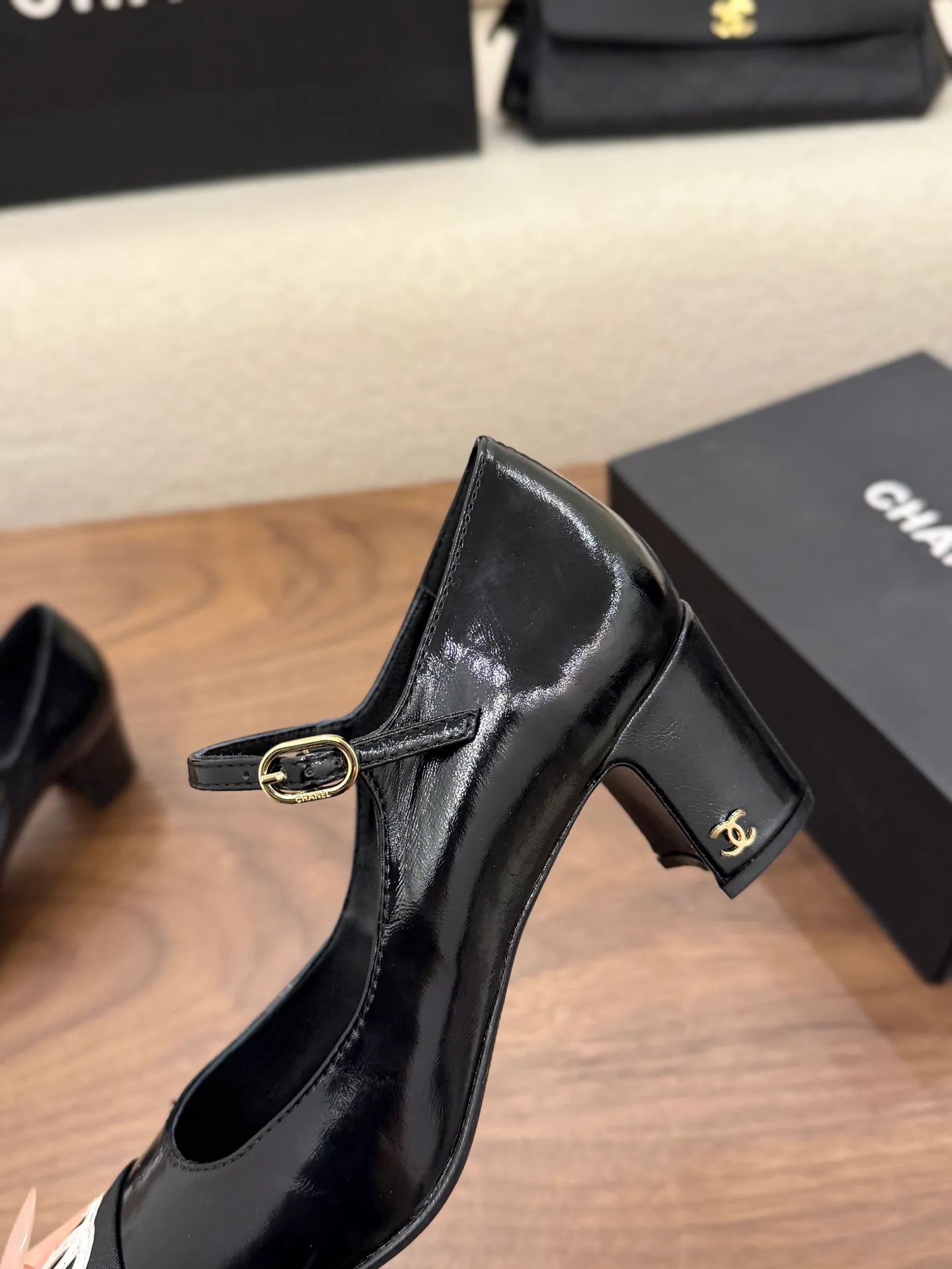 Туфли Женские Chanel 19583380