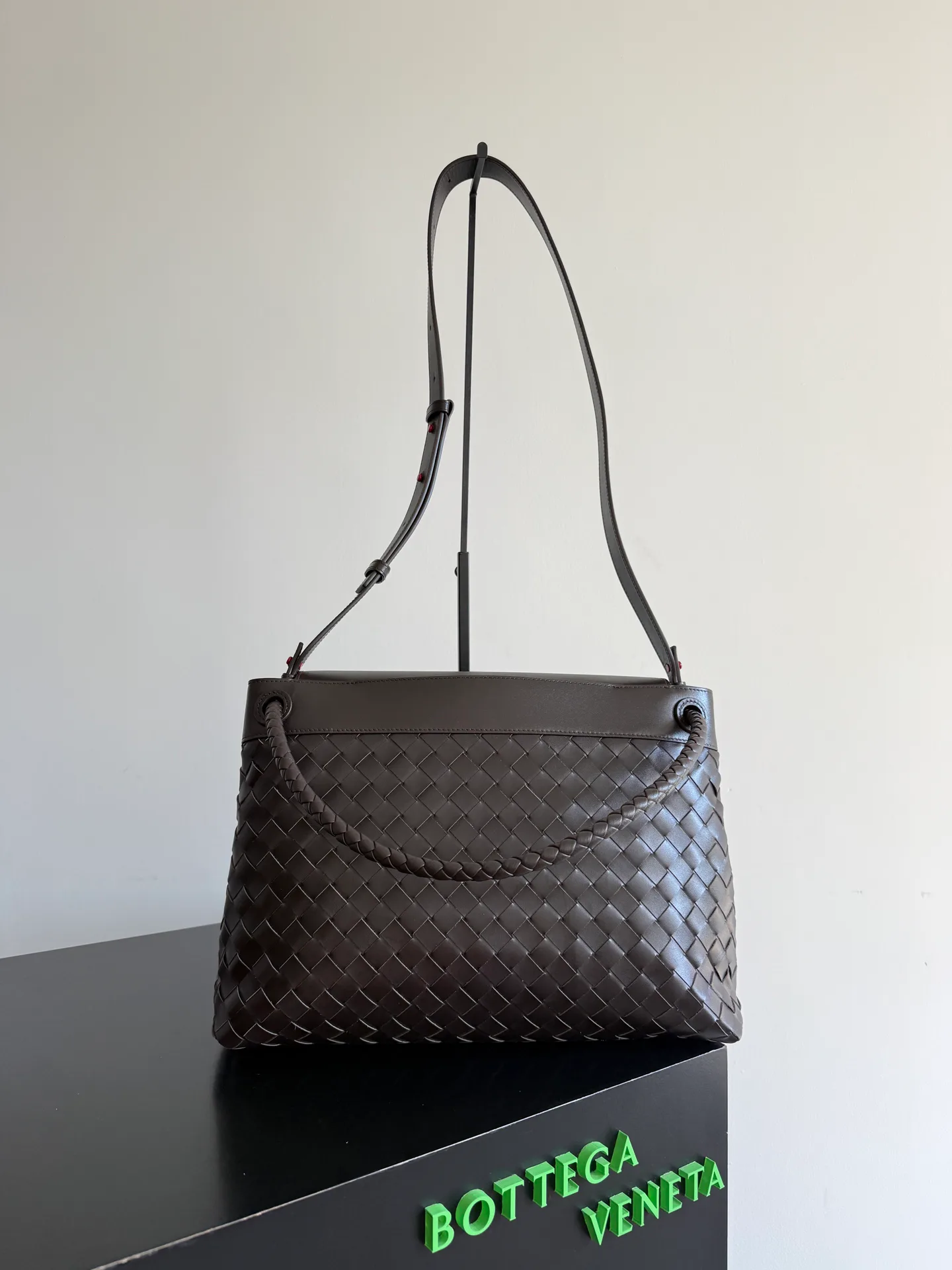 Классические Сумки Женские Bottega Veneta 18004857