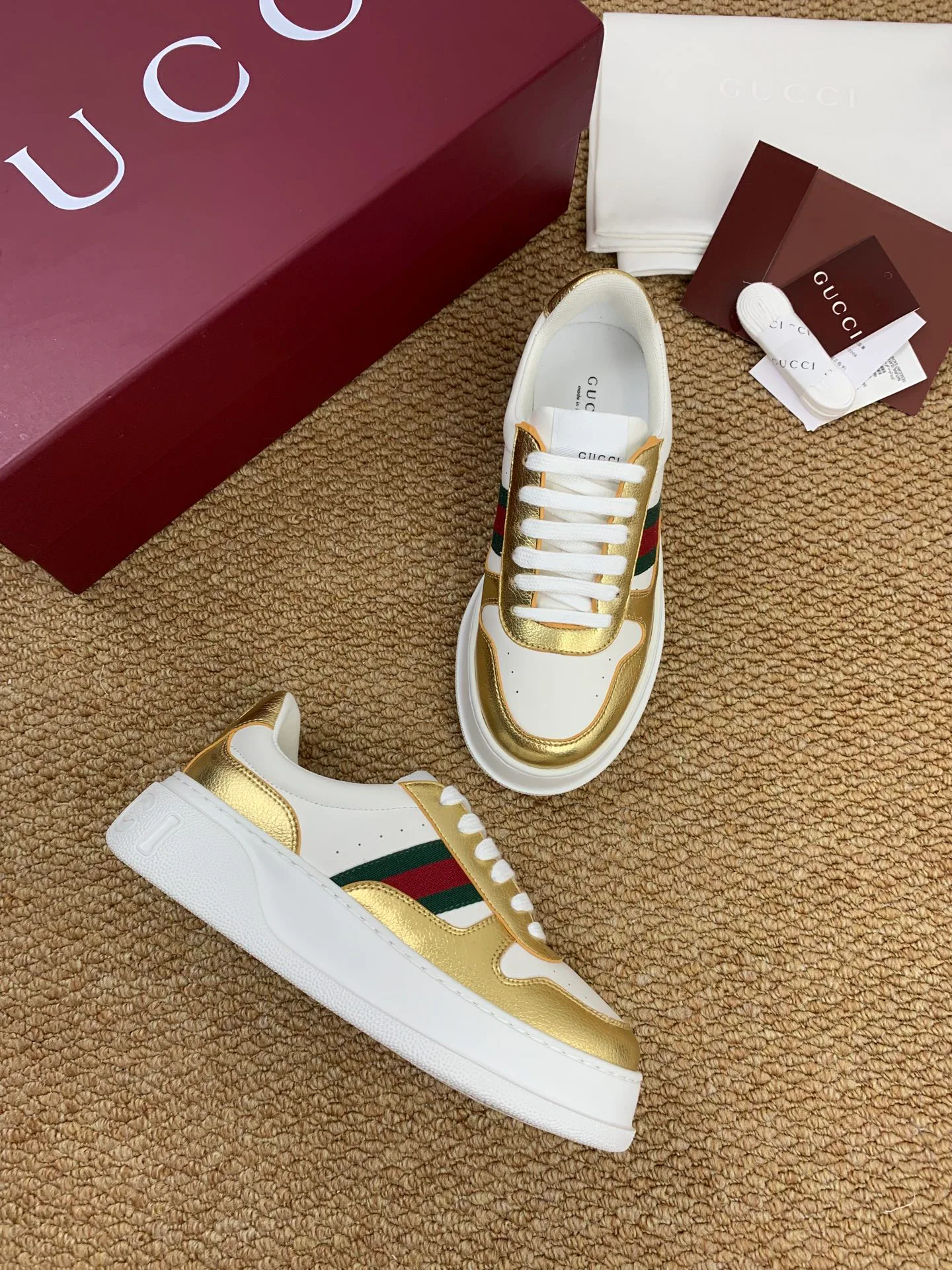 Кроссовки Женские Gucci 17545193