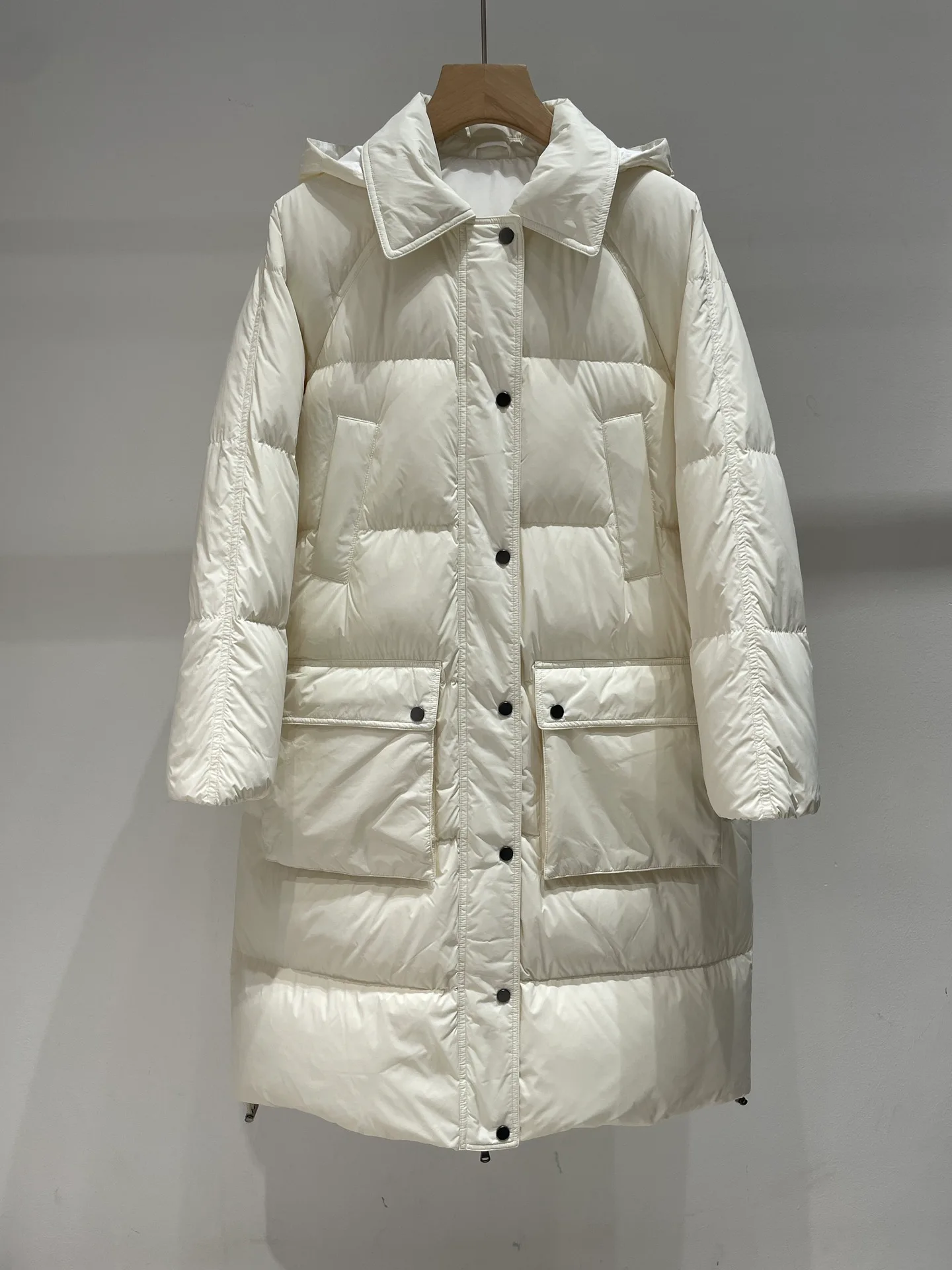 Пуховики Женские Brunello Cucinelli 77176