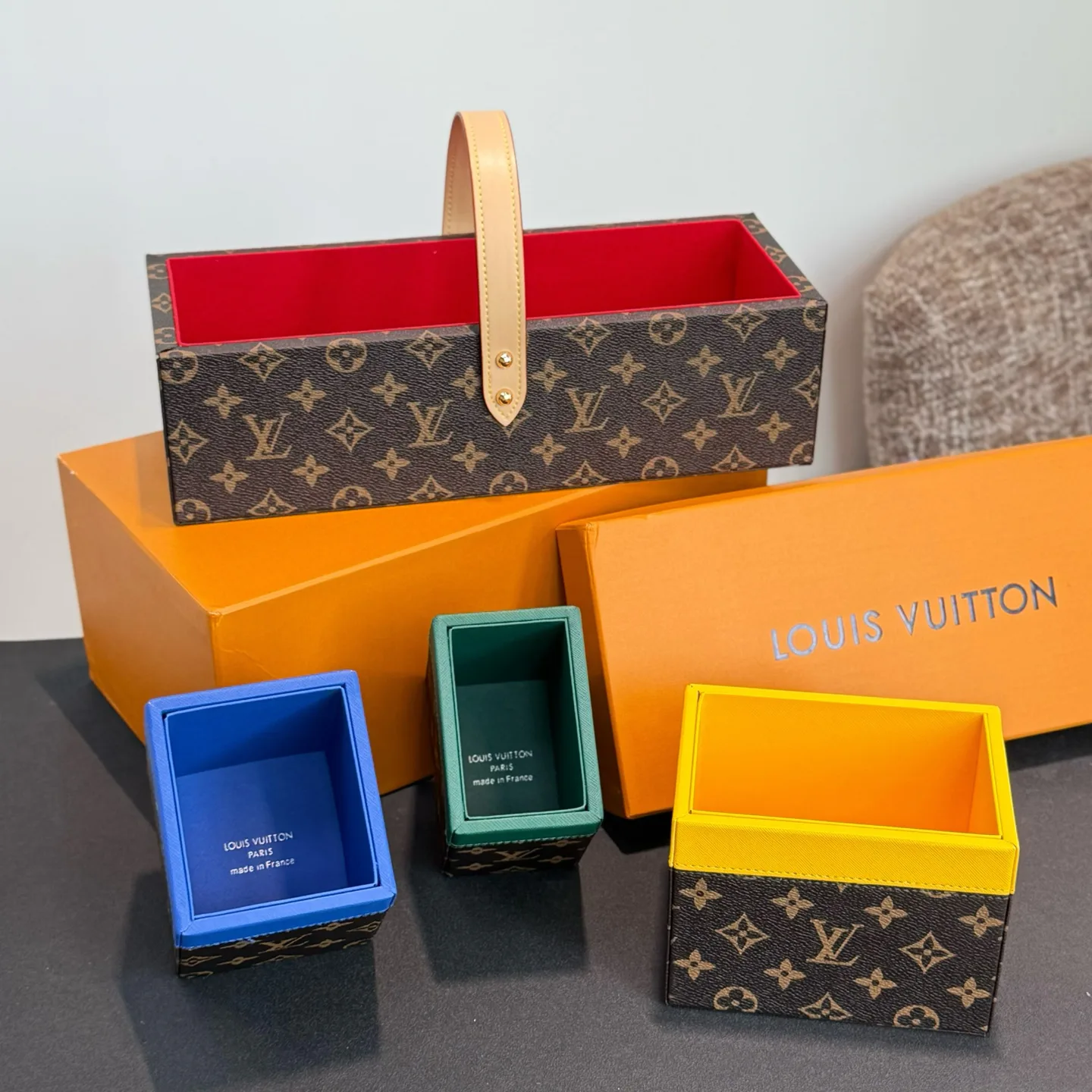 Текстиль Louis Vuitton 6348680