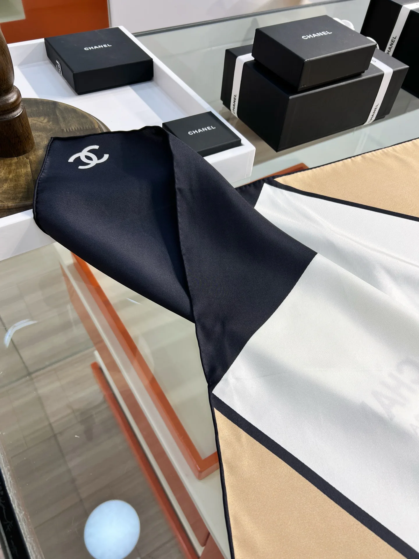 Платки Chanel 12794582