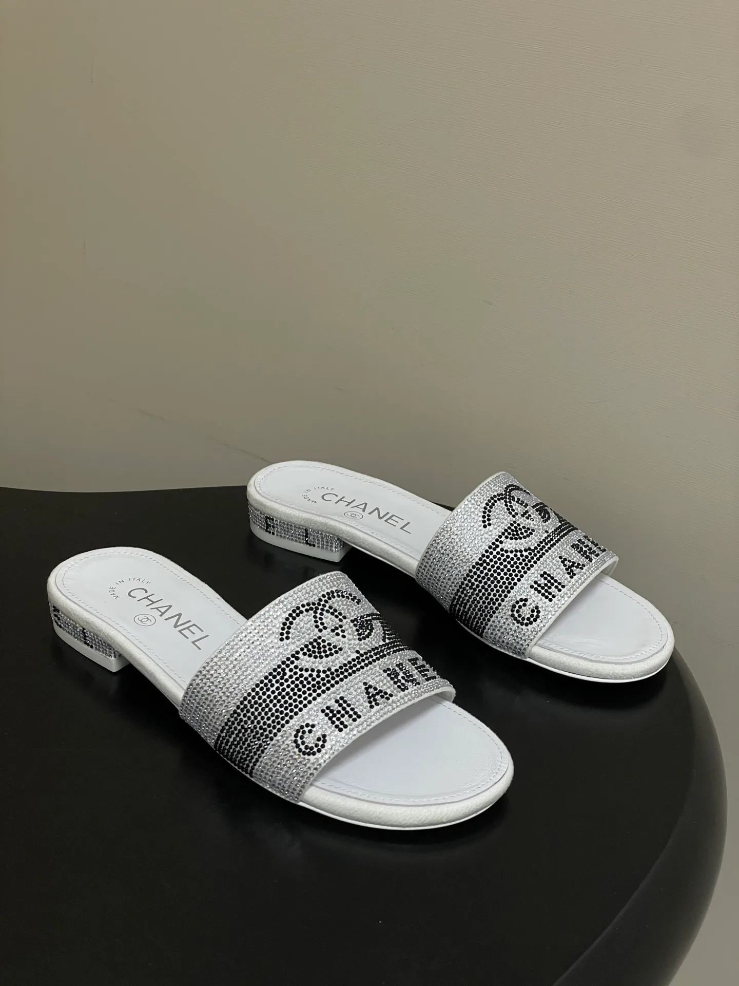 Туфли Женские Chanel 10993959