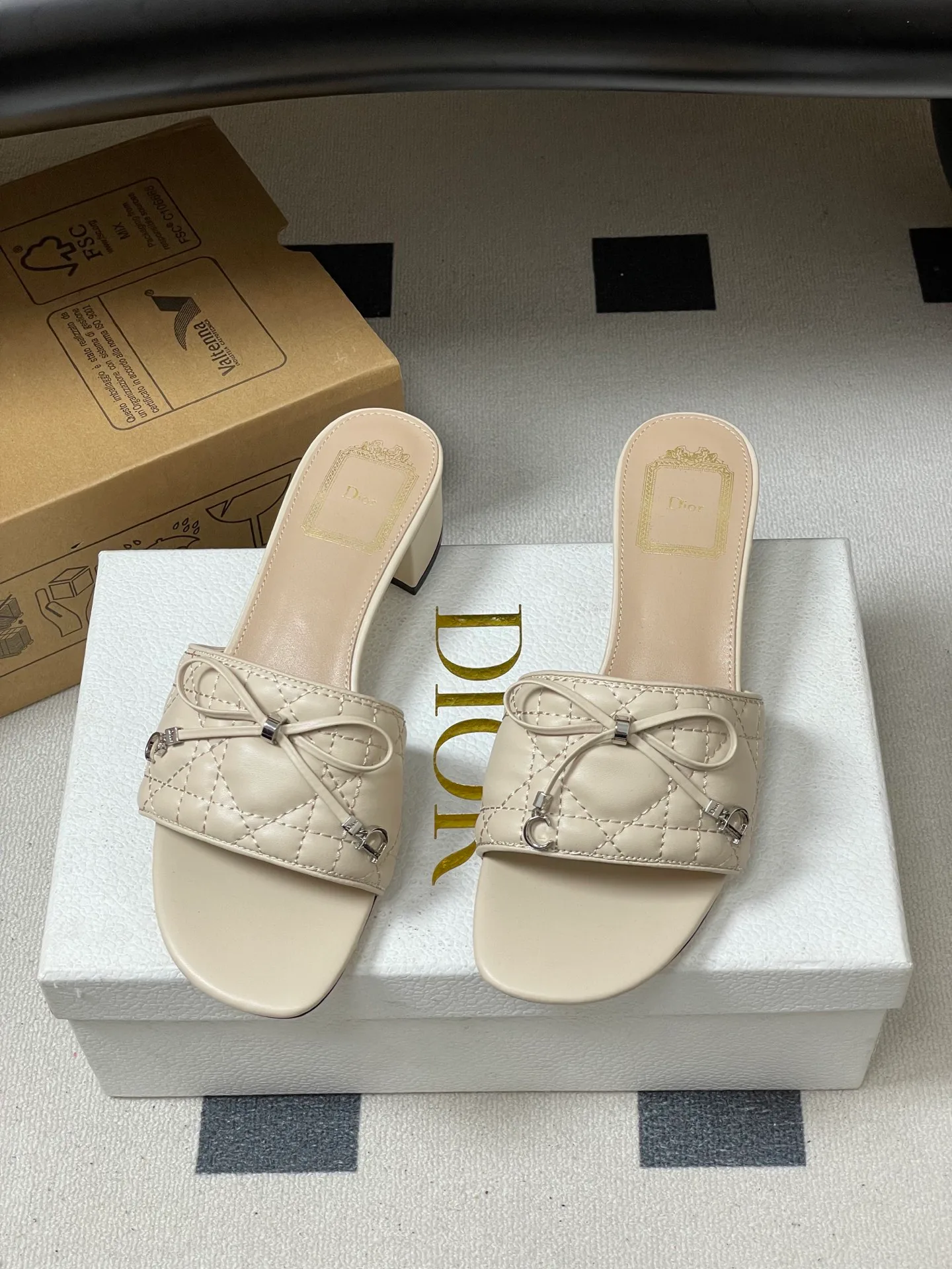Босоножки Женские Christian Dior 12642387