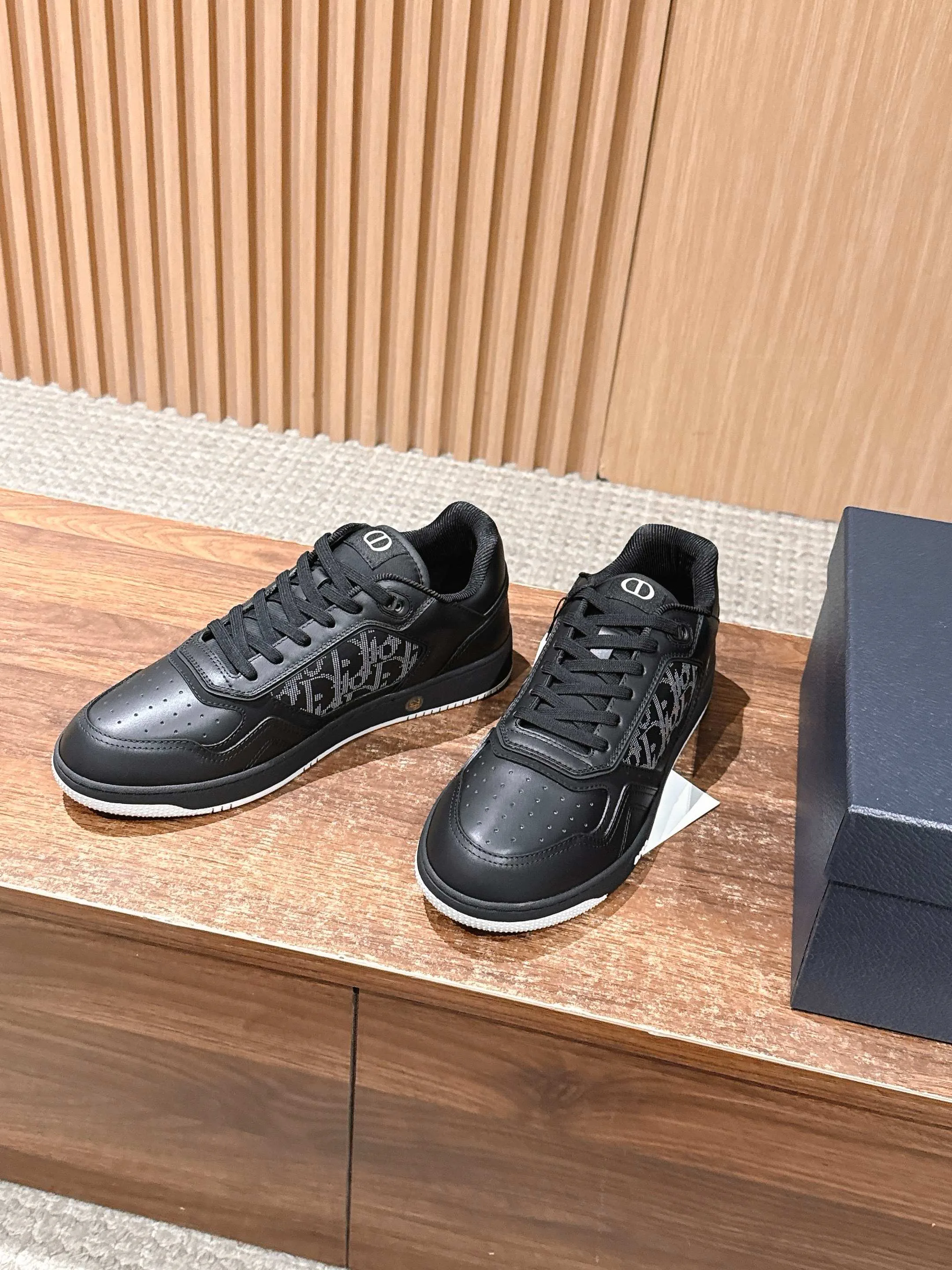 Кроссовки Мужские Christian Dior 4385848