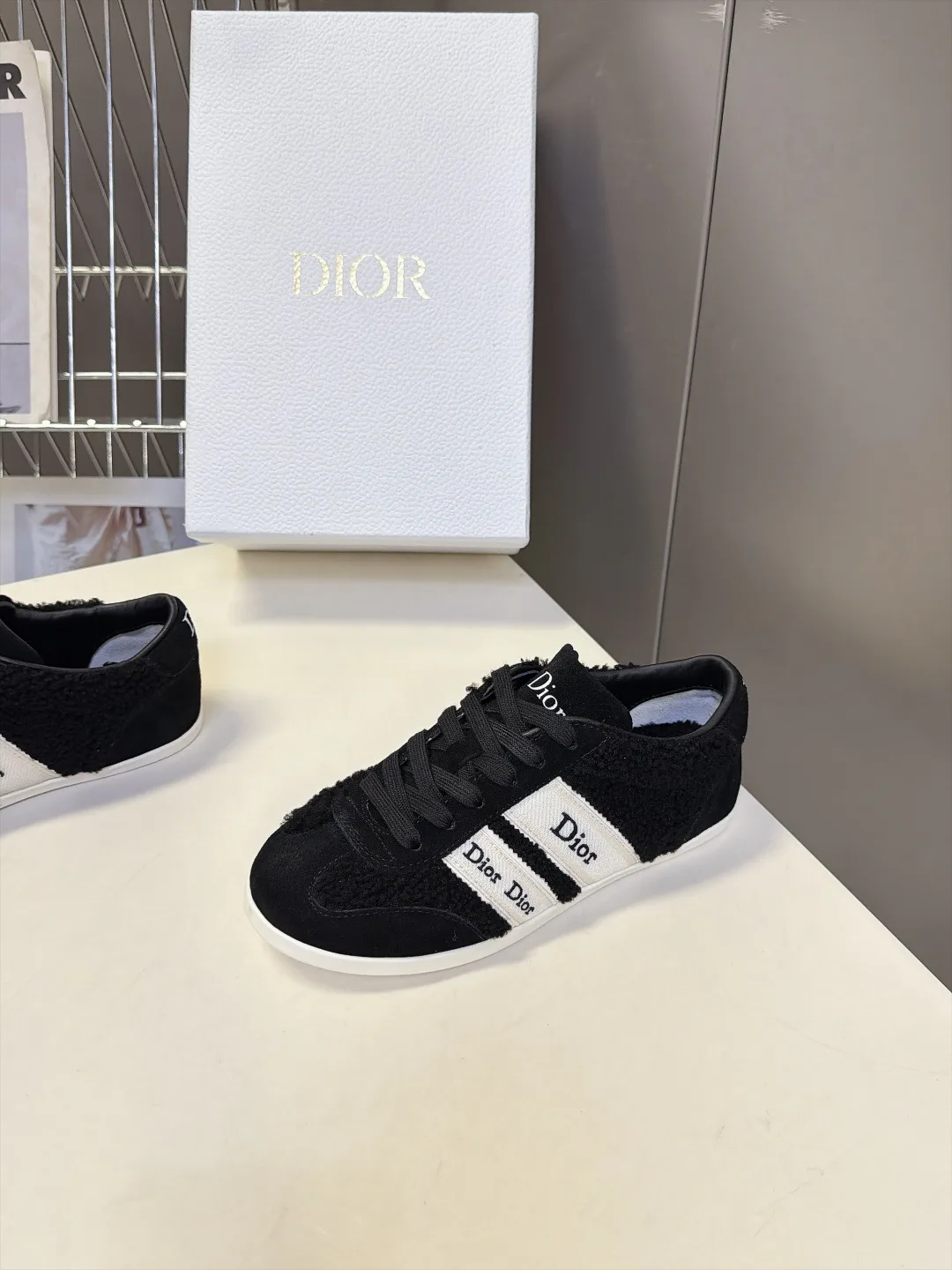Кроссовки Женские Christian Dior 18702917