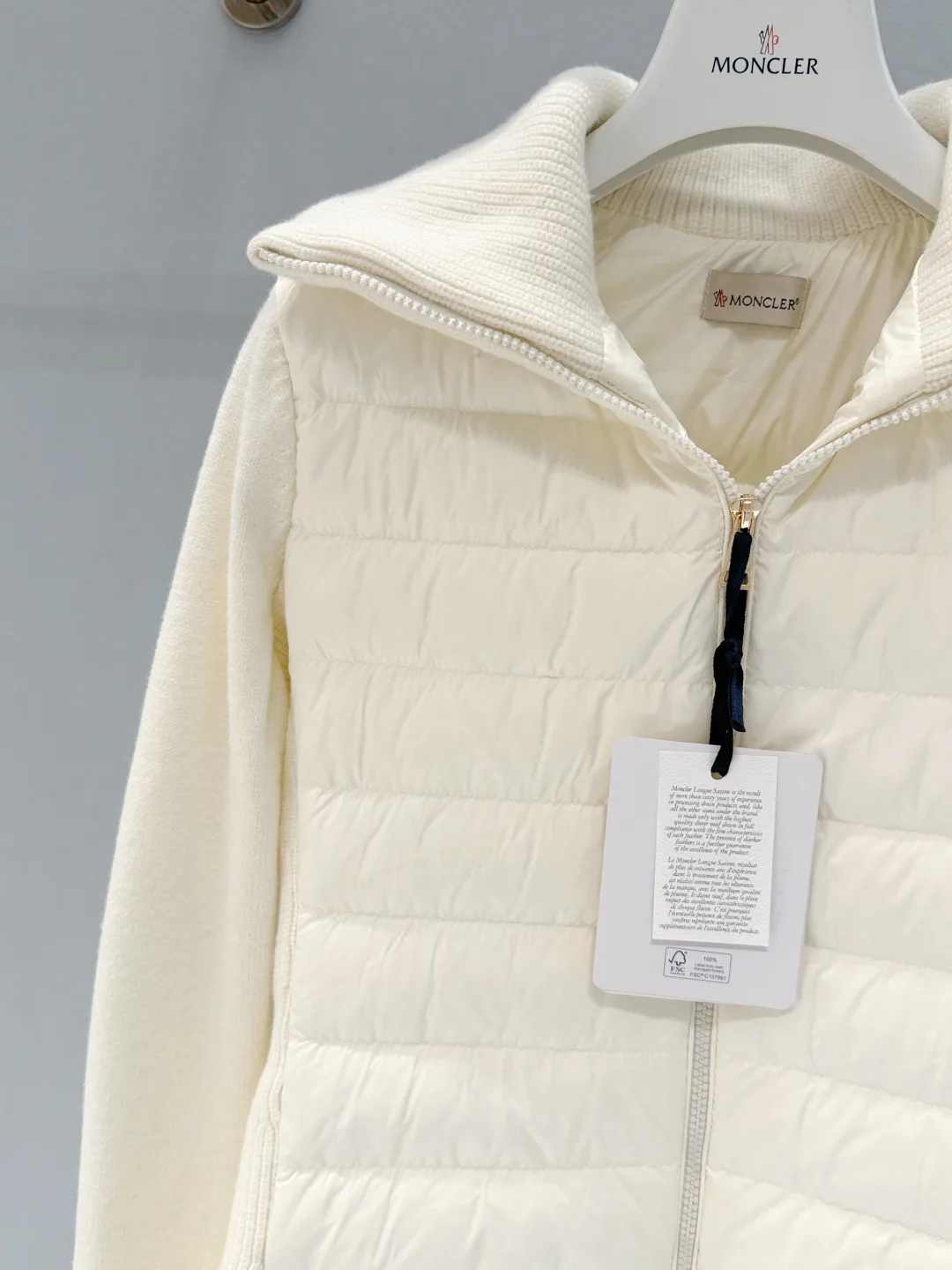 Куртки И Пуховики Женские Moncler 1523729