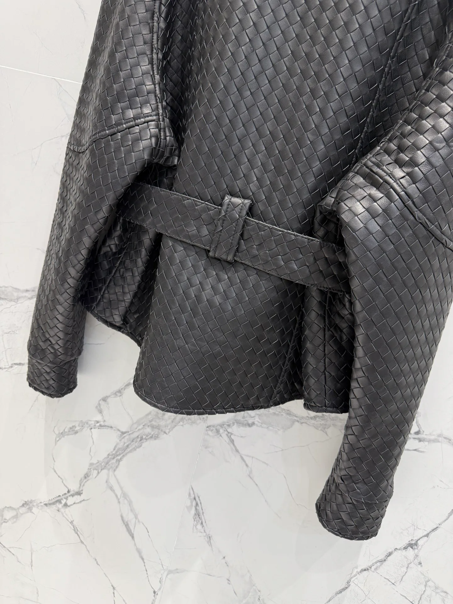 Кожаные Куртки И Дублёнки Женские Bottega Veneta 18083023