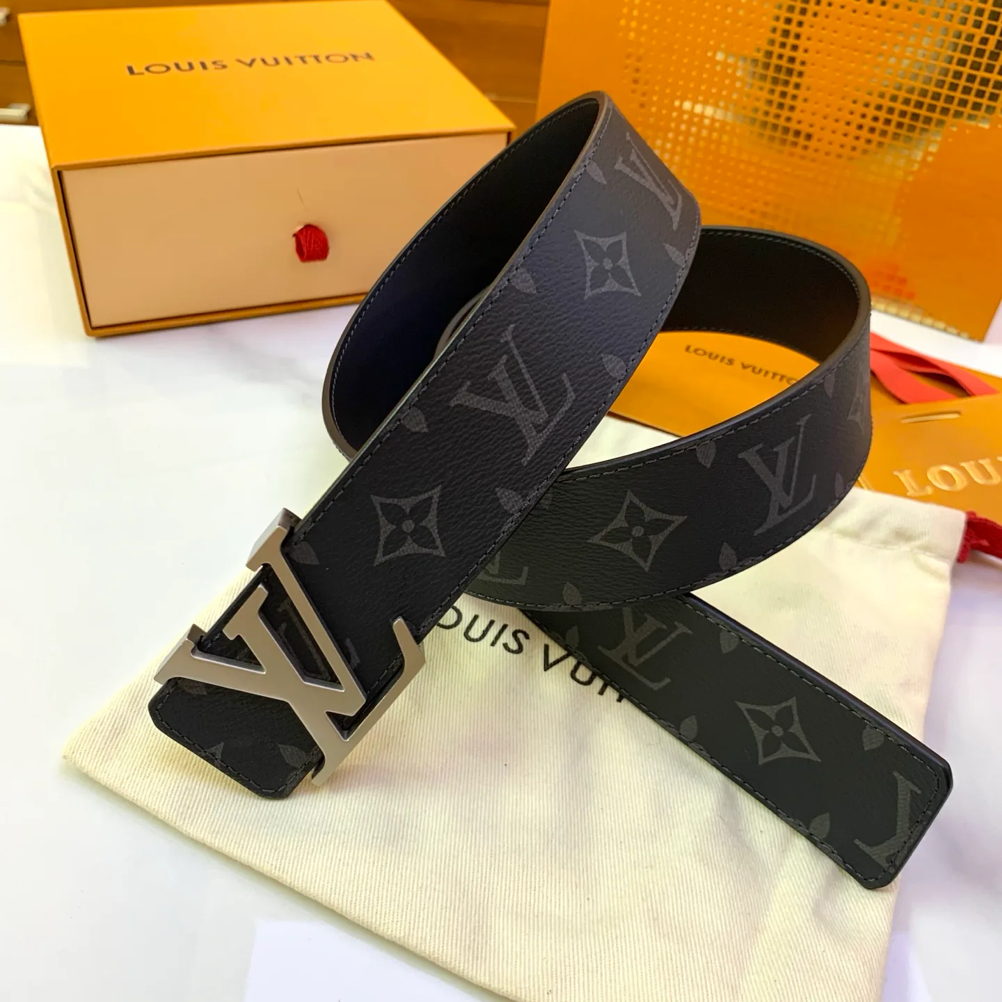 Ремни Louis Vuitton 17682160