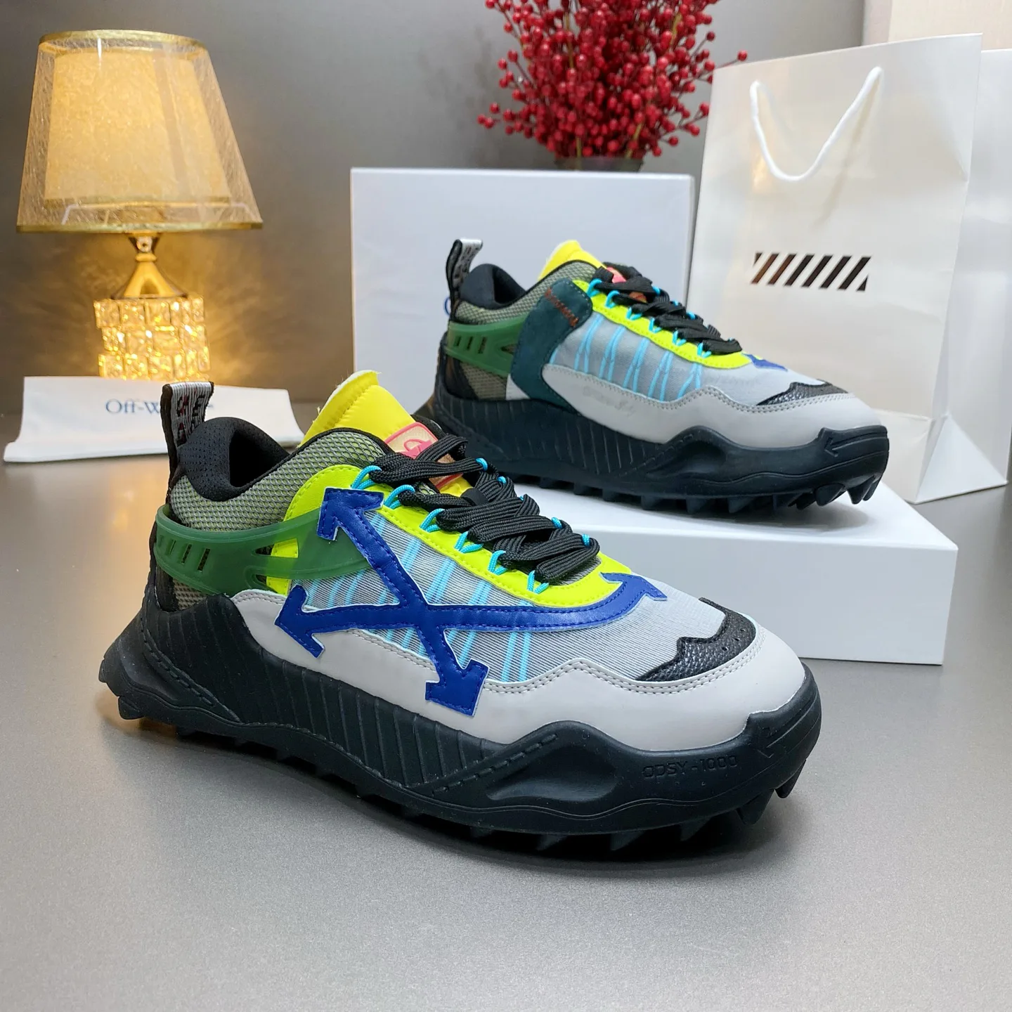 Кроссовки Женские Off-White 17530532