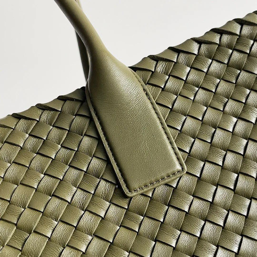 Классические Сумки Женские Bottega Veneta 11387807
