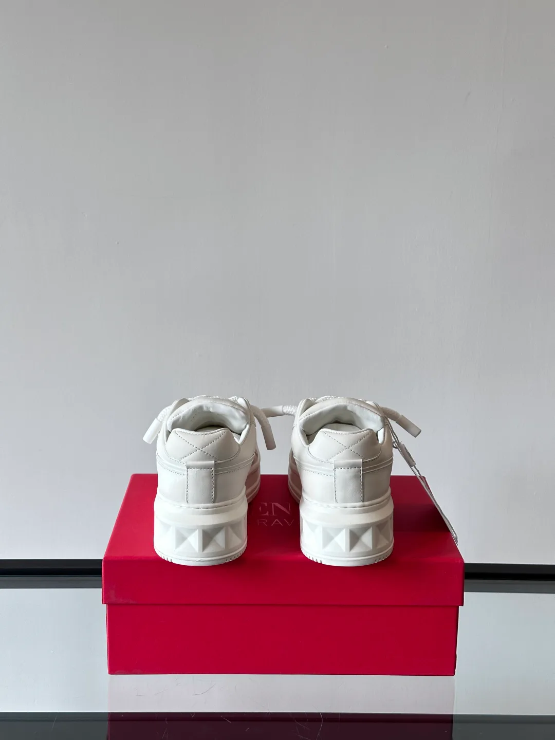 Кроссовки Мужские Valentino 24285