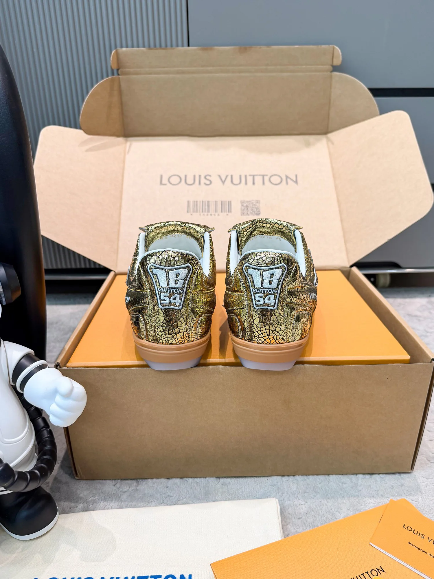 Кроссовки Женские Louis Vuitton 1446583