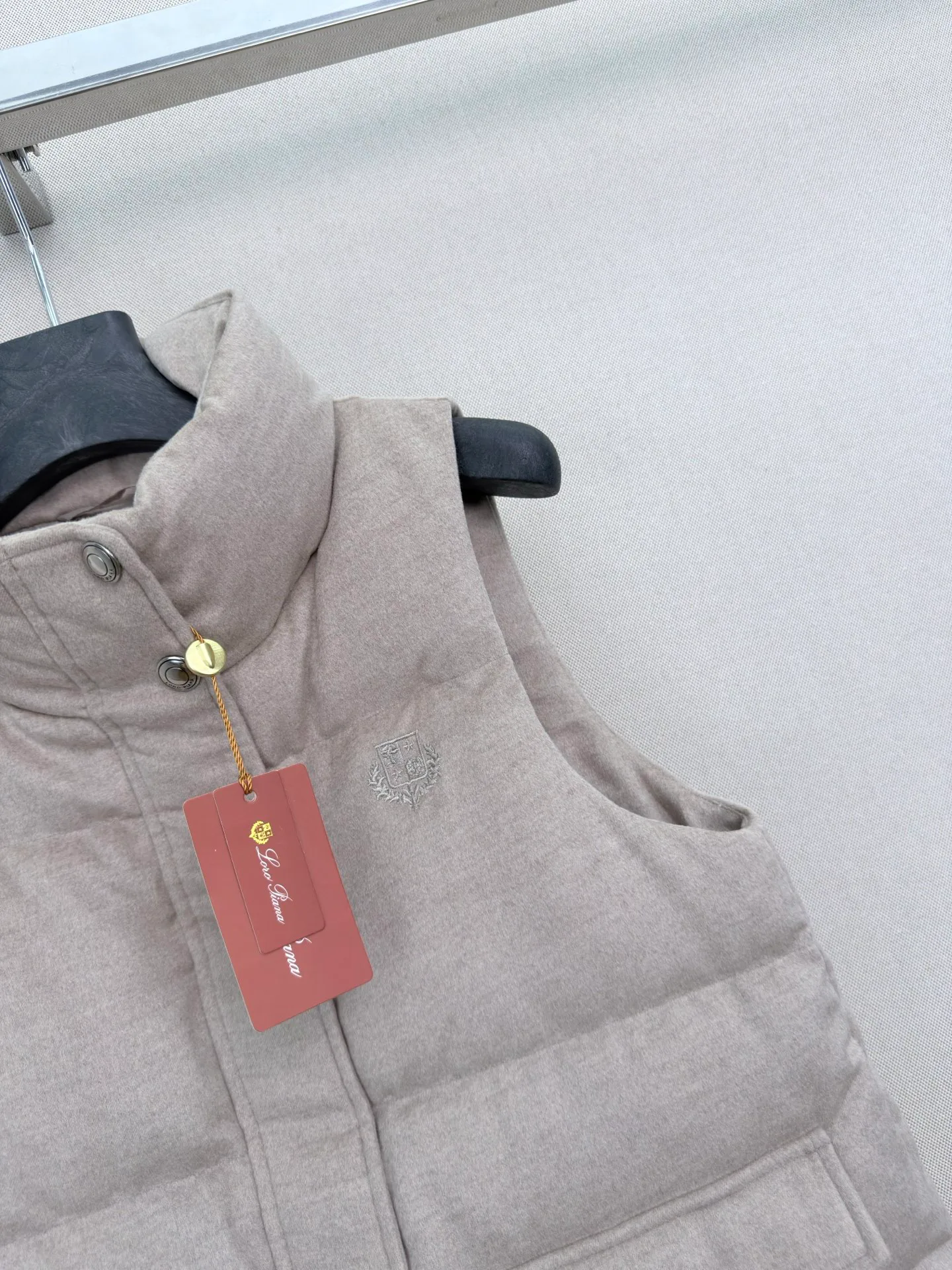 Жилеты Женские Loro Piana 18108721