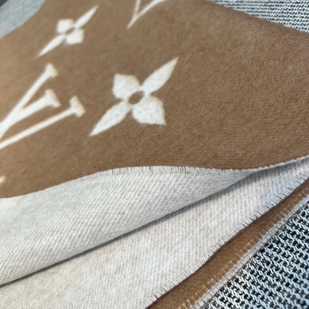 Шарфы Louis Vuitton 115097