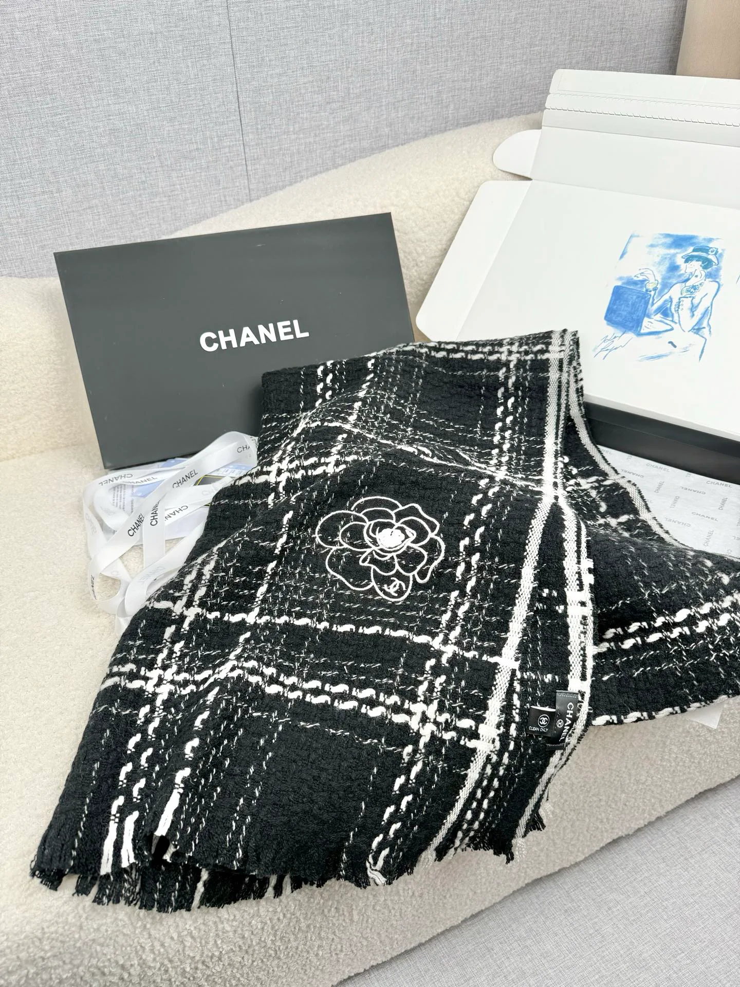 Шарфы Chanel 18675495