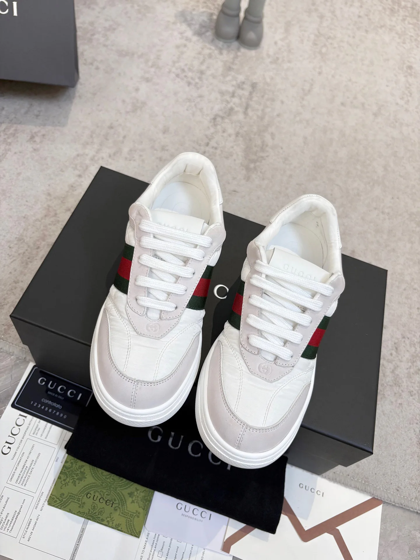 Кроссовки Женские Gucci 17912729