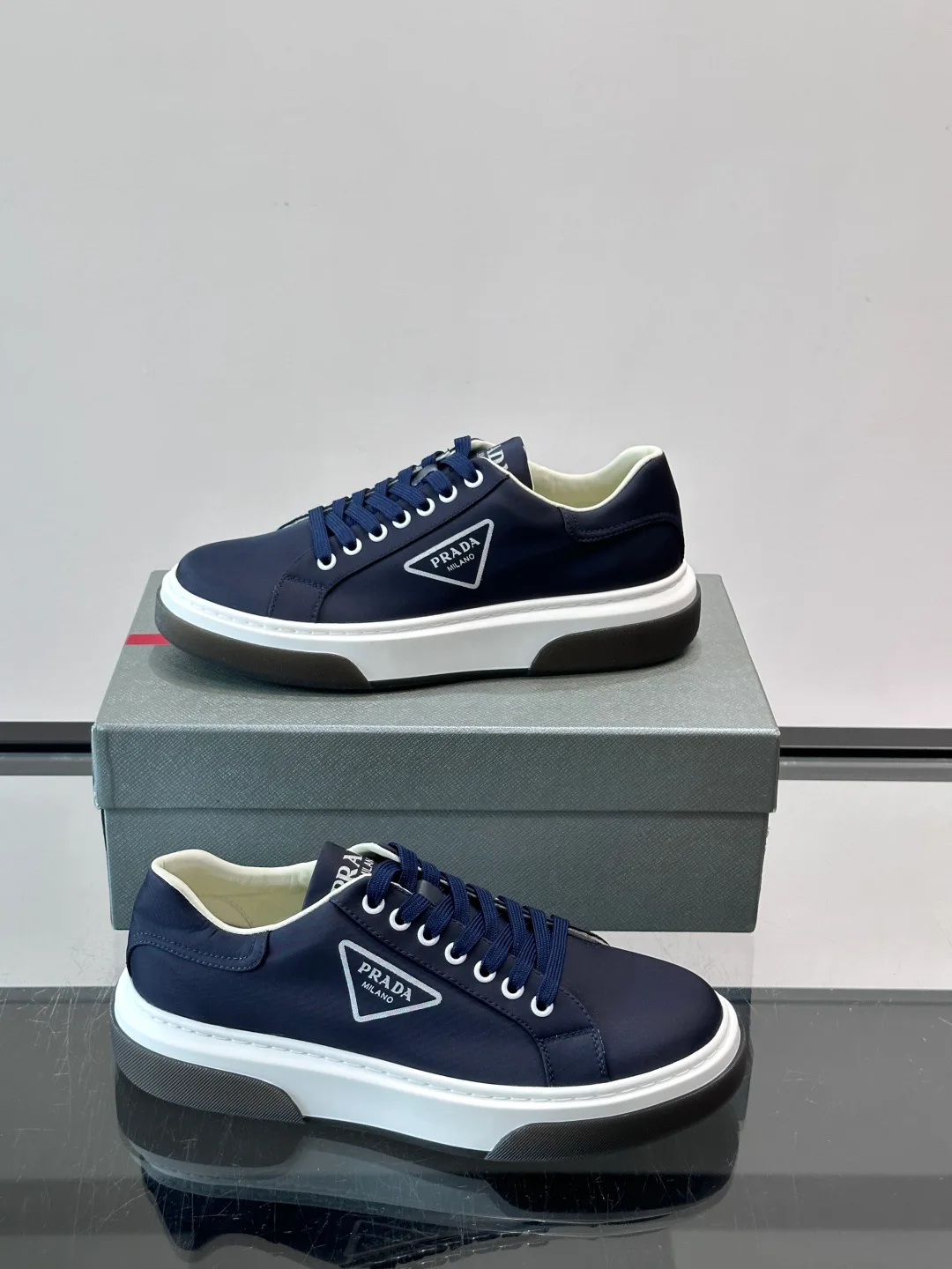Кроссовки Мужские Prada 17913729