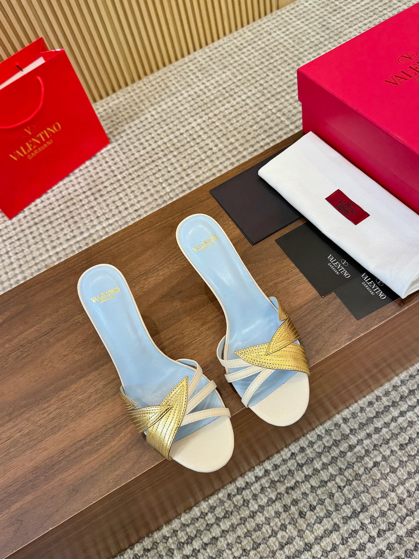 Босоножки Женские Valentino 9737240