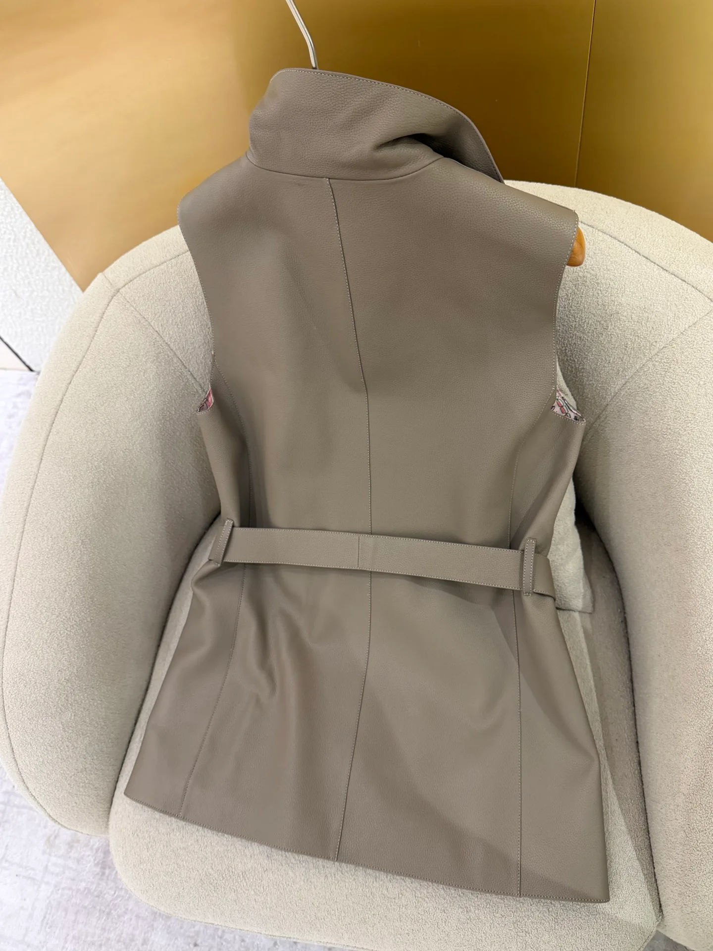 Жилеты Женские Hermes 19253087