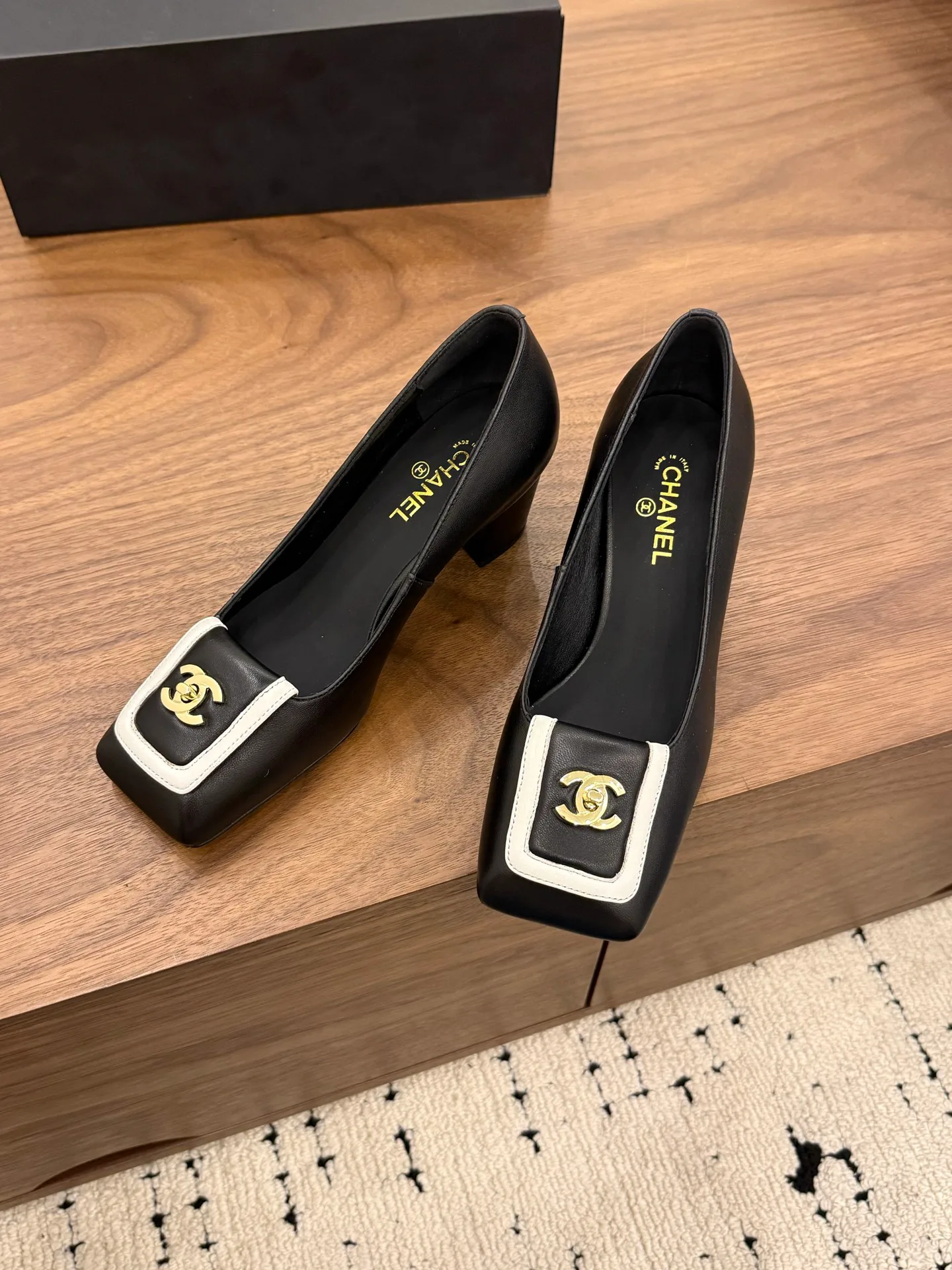 Туфли Женские Chanel 13444966