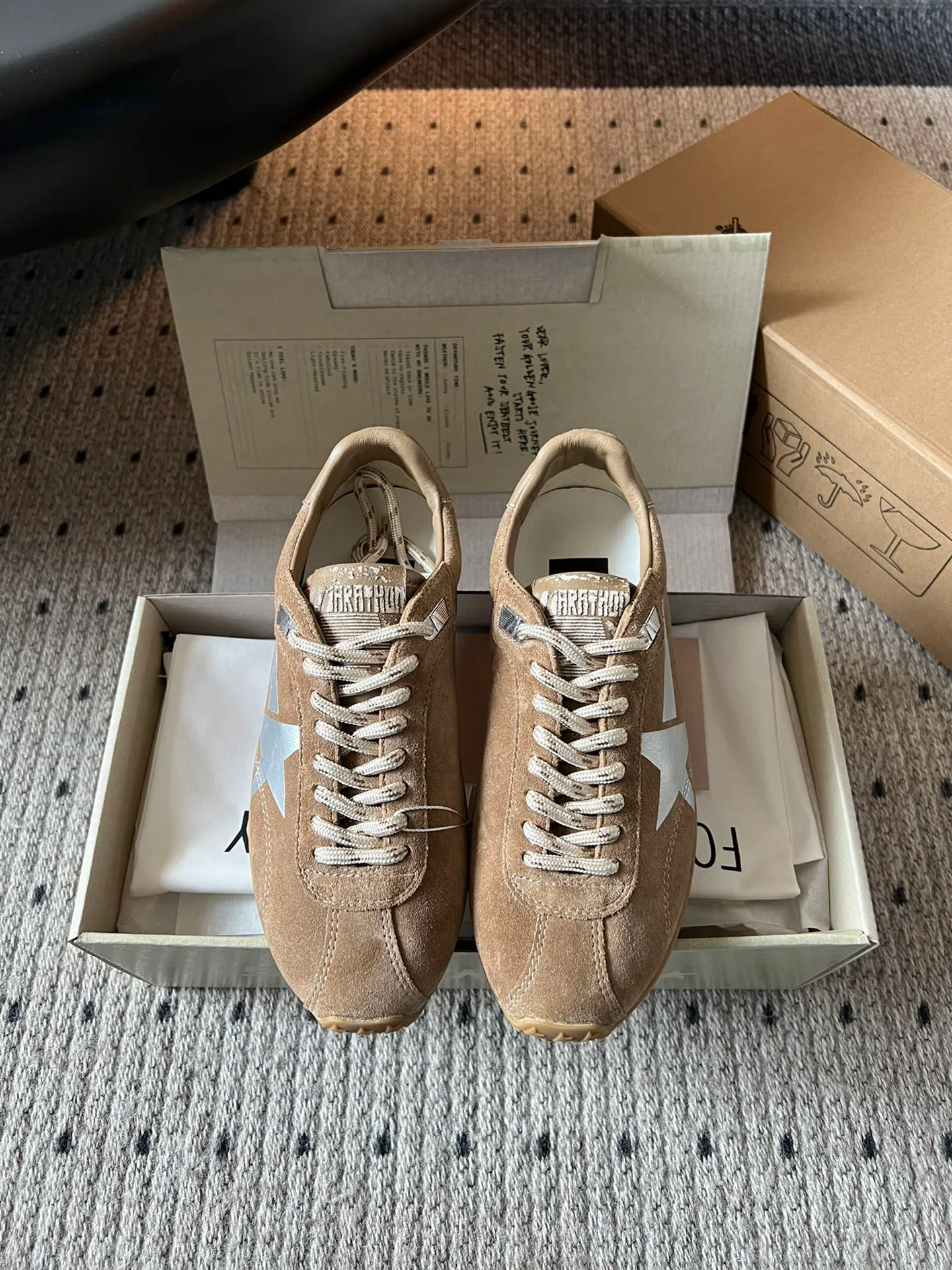 Кроссовки Женские Golden Goose 19394697
