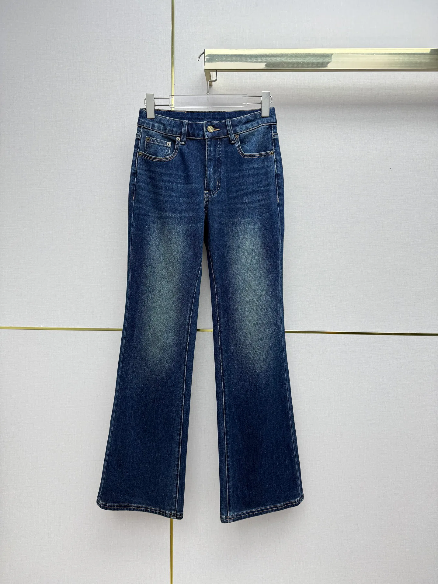 Джинсы Женские Saint Laurent 19393590