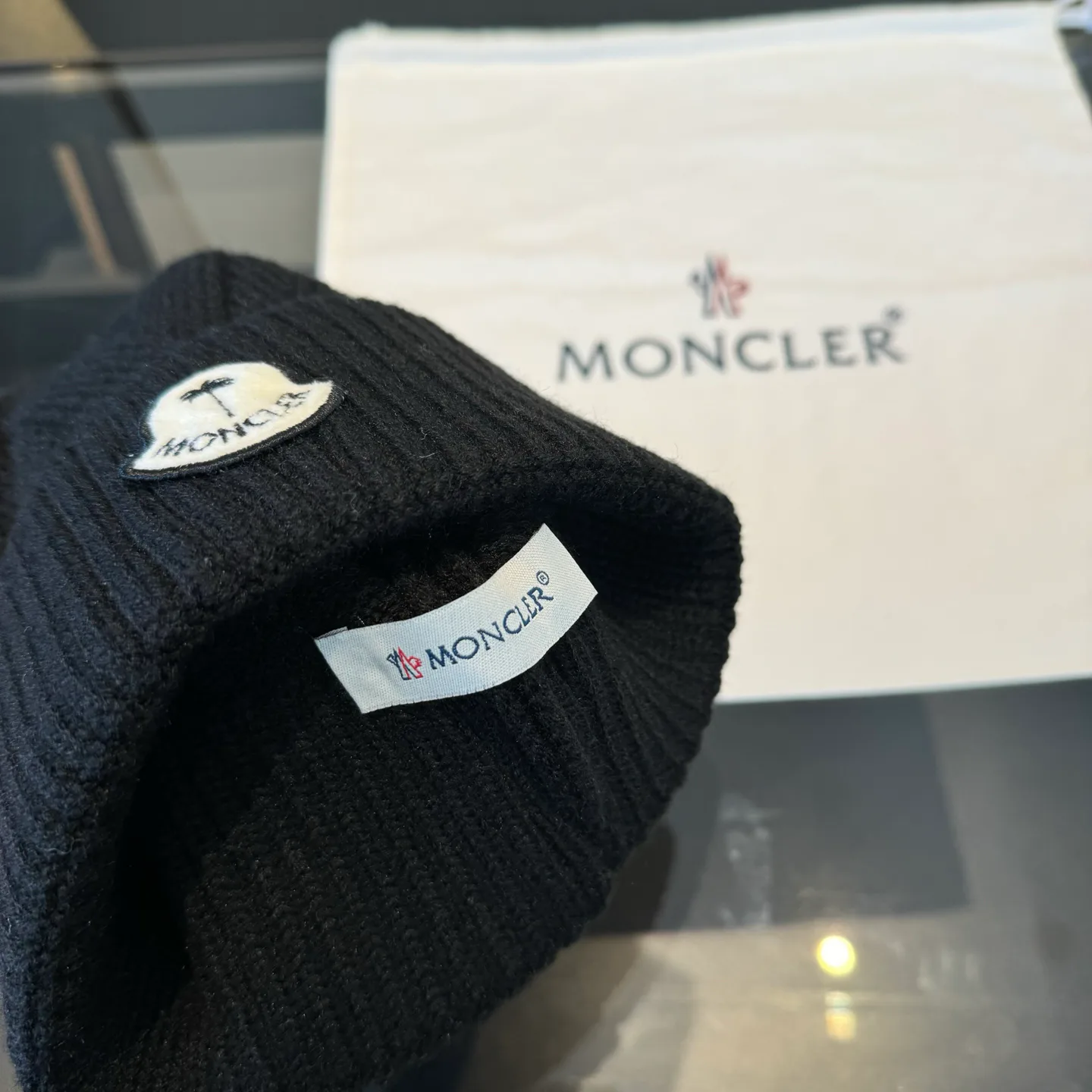 Головные Уборы Moncler 240469