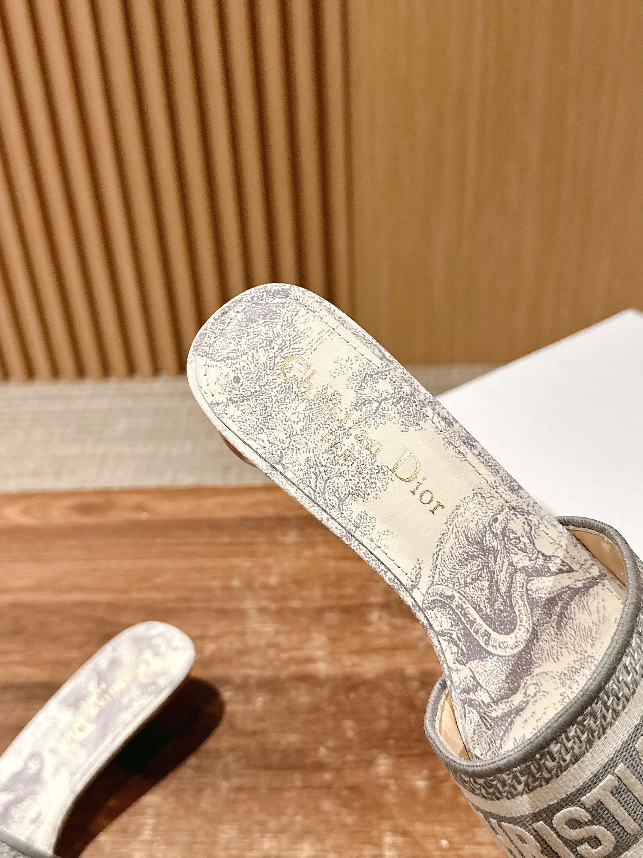 Босоножки Женские Christian Dior 11600021