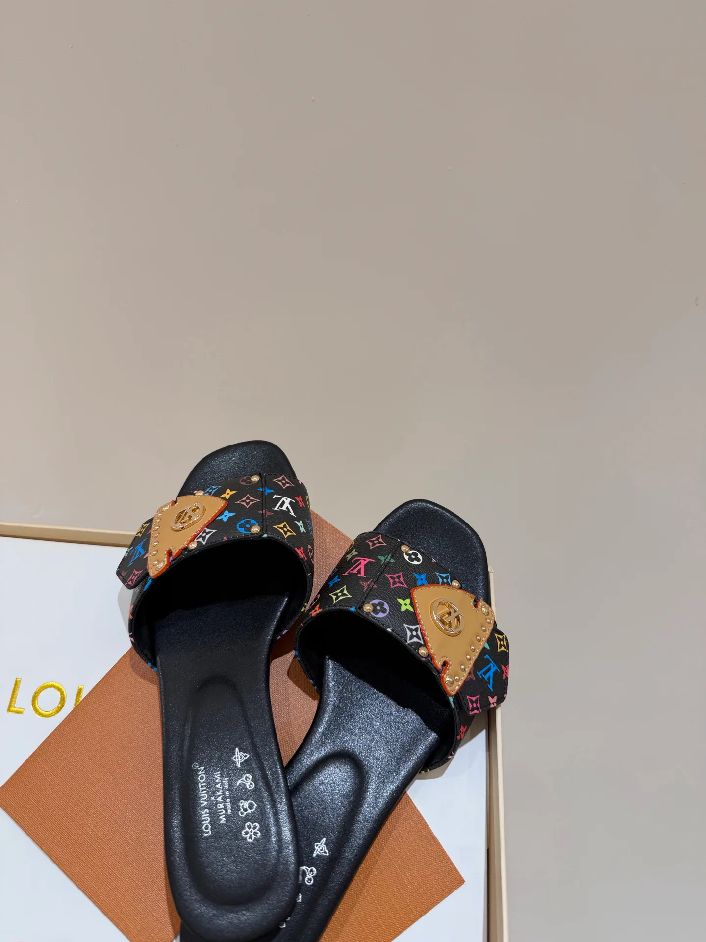 Сандалии Женские Louis Vuitton 11791883