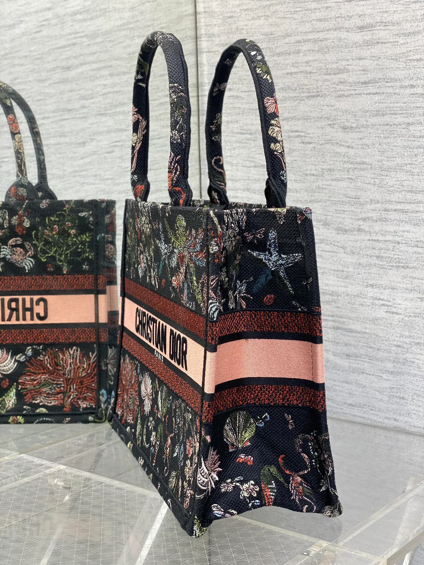 Классические Сумки Женские Christian Dior 13227189