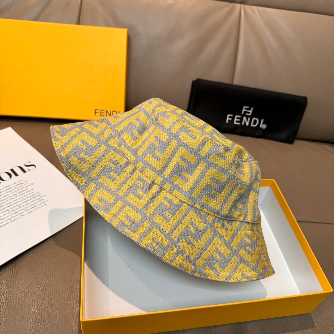 Головные Уборы Fendi 17604827