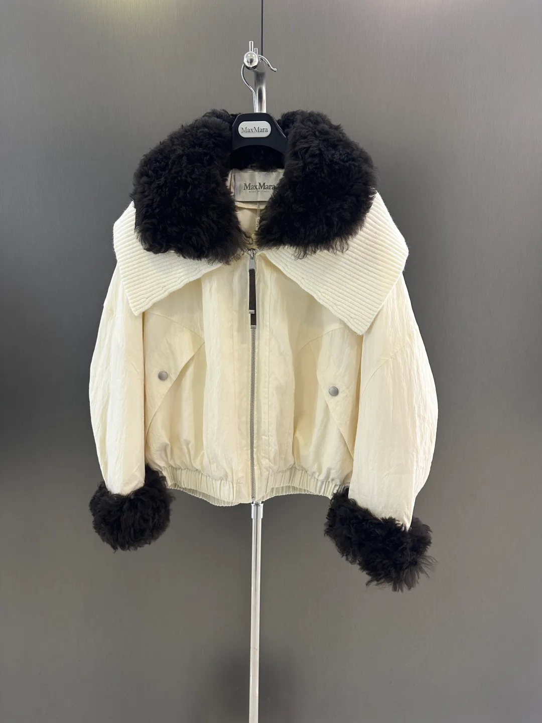 Куртки И Пуховики Женские Max Mara 476576