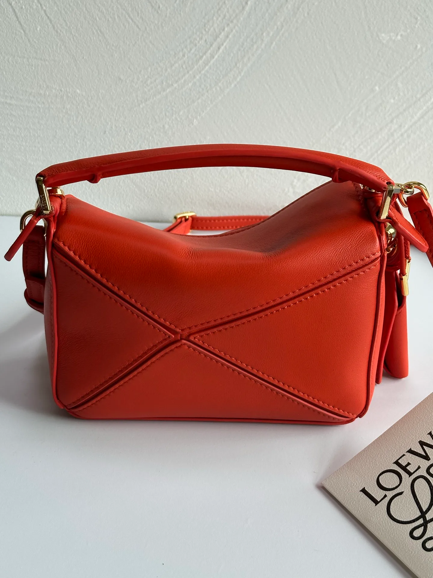 Классические Сумки Женские Loewe 16839125
