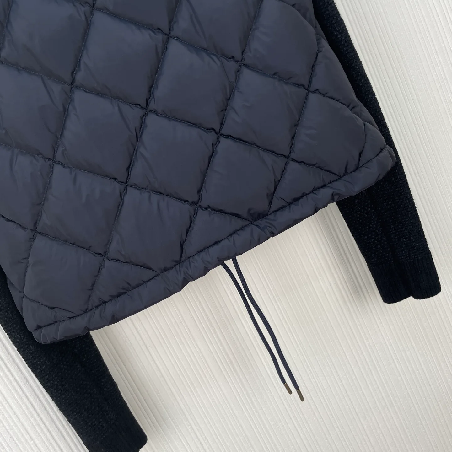 Куртки И Пуховики Женские Moncler 19111924