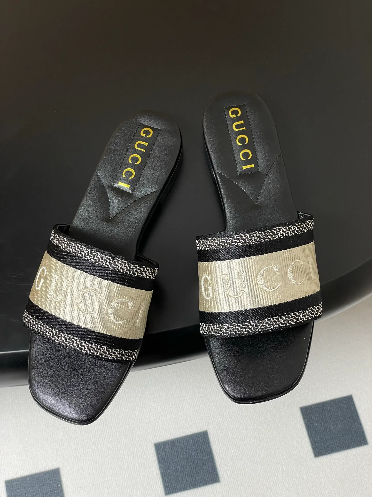 Шлепанцы Женские Gucci 22782
