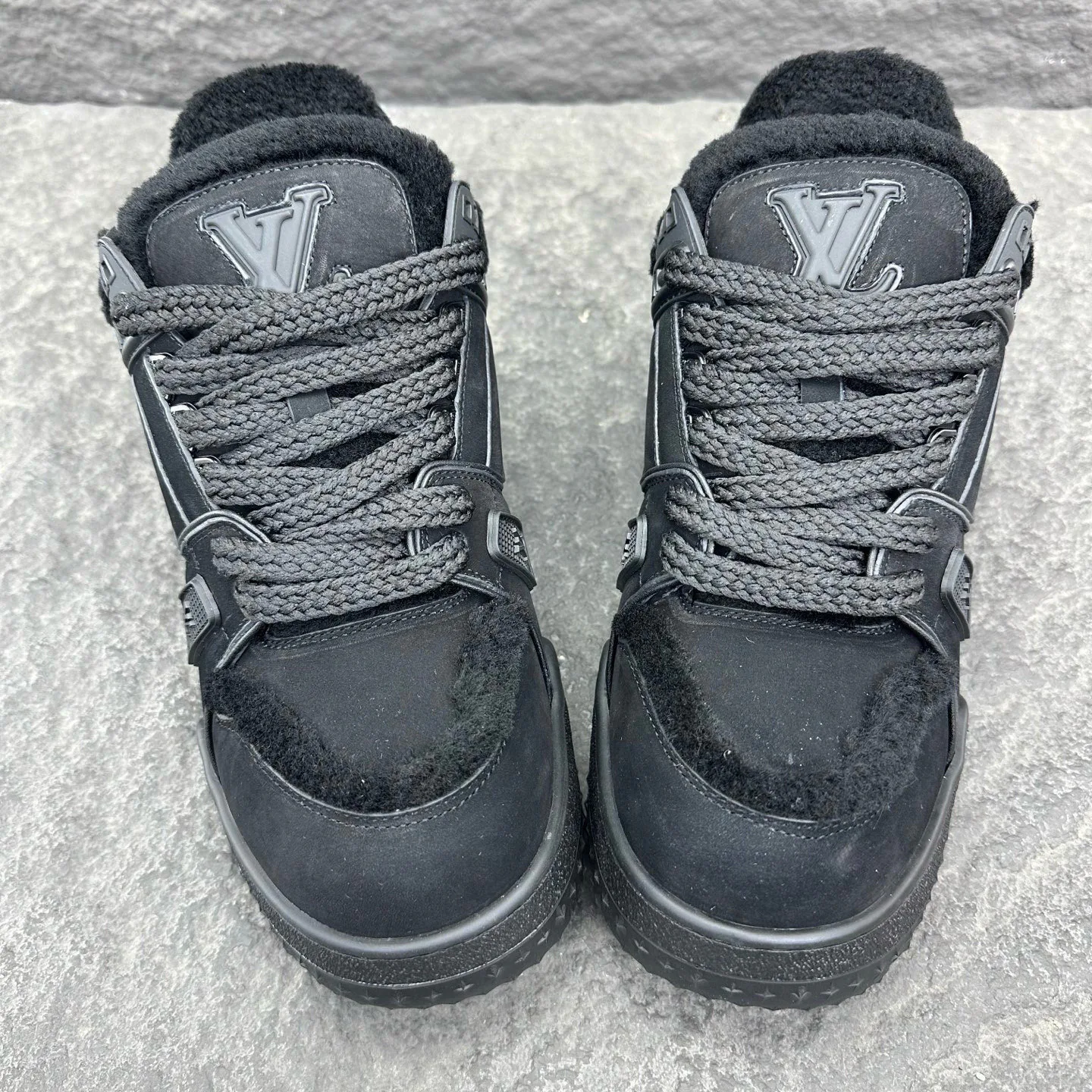 Кроссовки Женские Louis Vuitton 1053841