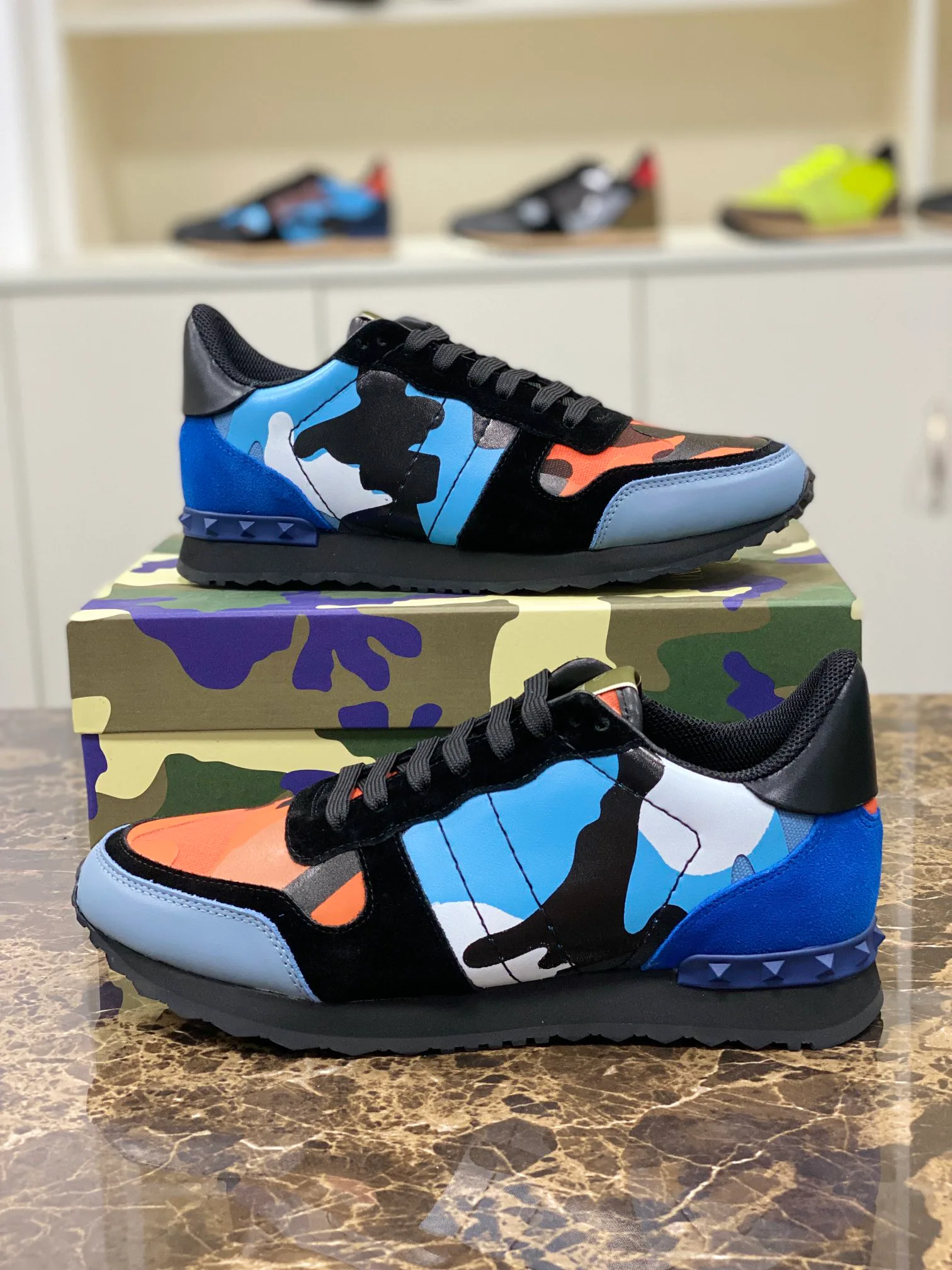 Кроссовки Женские Valentino 10736449