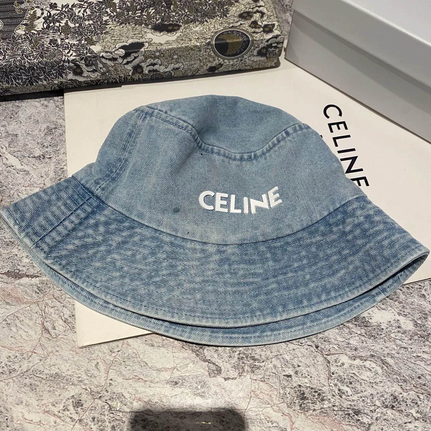 Головные Уборы Celine 17031