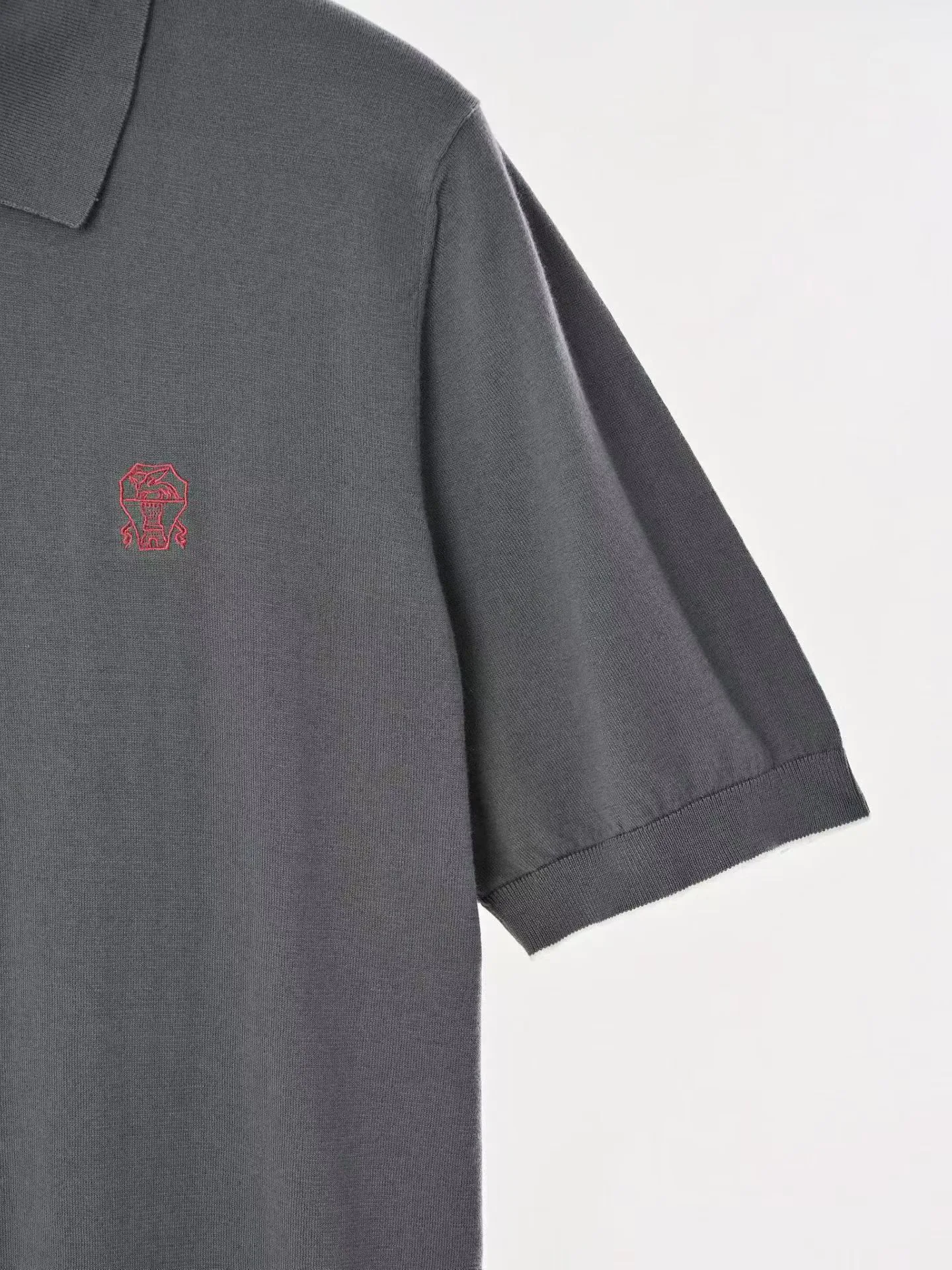 Футболки Мужские Brunello Cucinelli 10650955