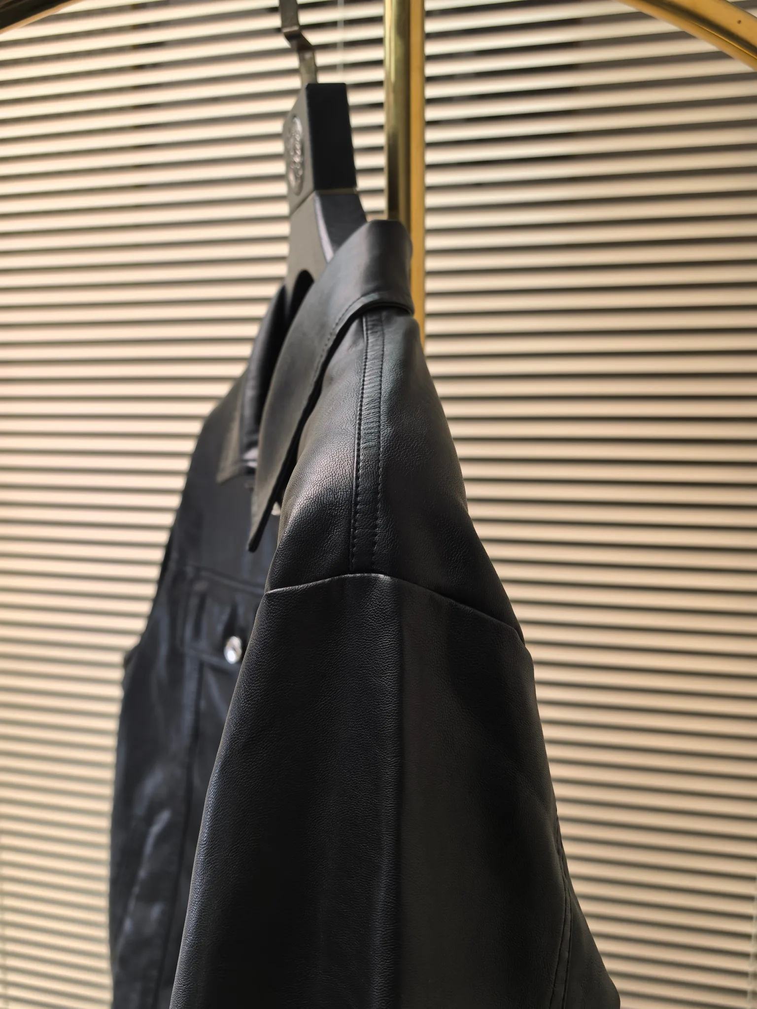 Кожаные Куртки И Дублёнки Мужские Dolce & Gabbana 11411447