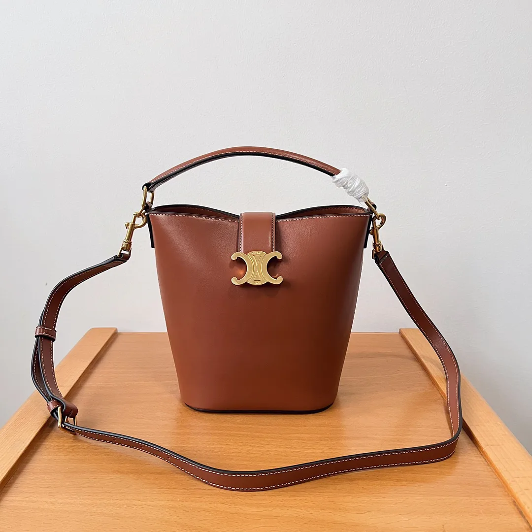 Классические Сумки Женские Celine 11692587