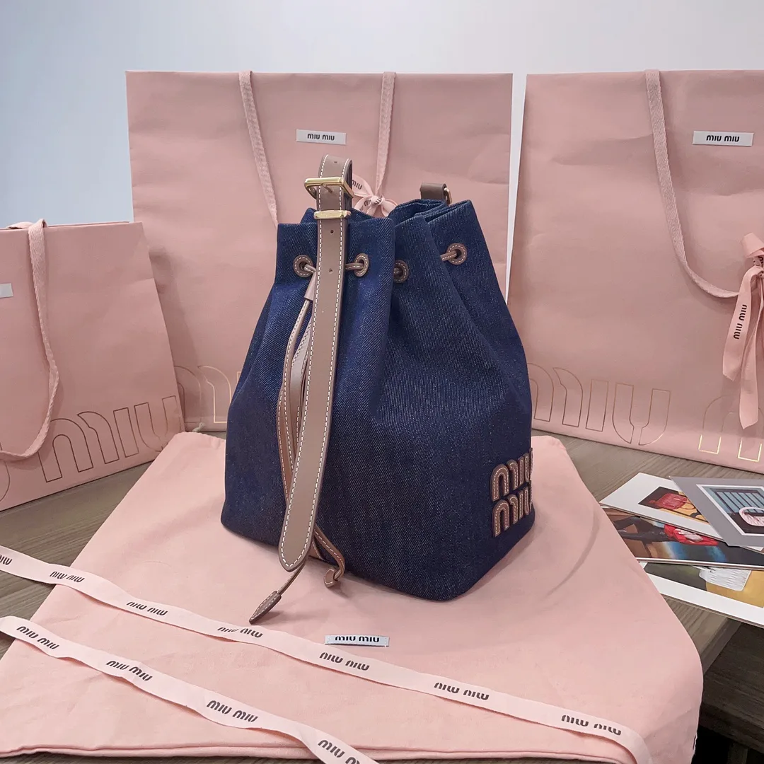 Сумки На Ремне Женские Miu Miu 445134